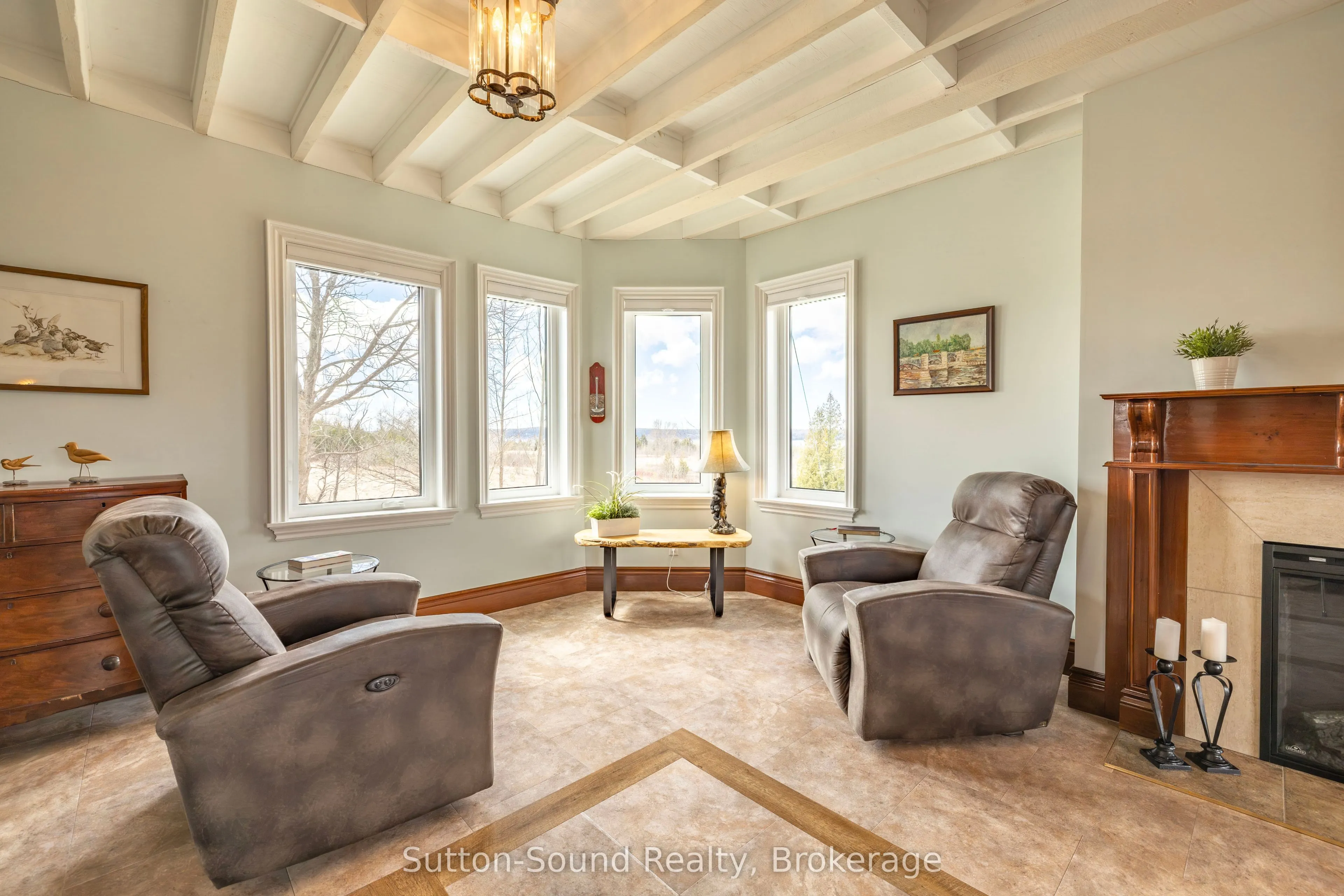 501483 Grey Road 1 Road