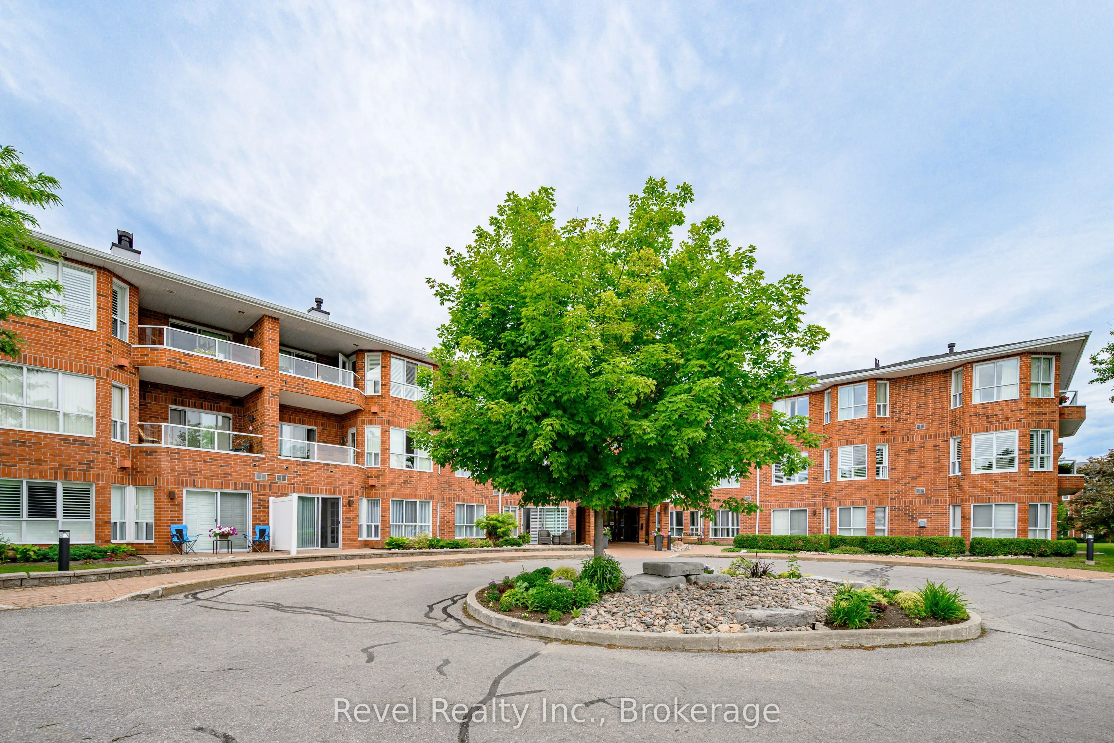 3 Heritage Way #302