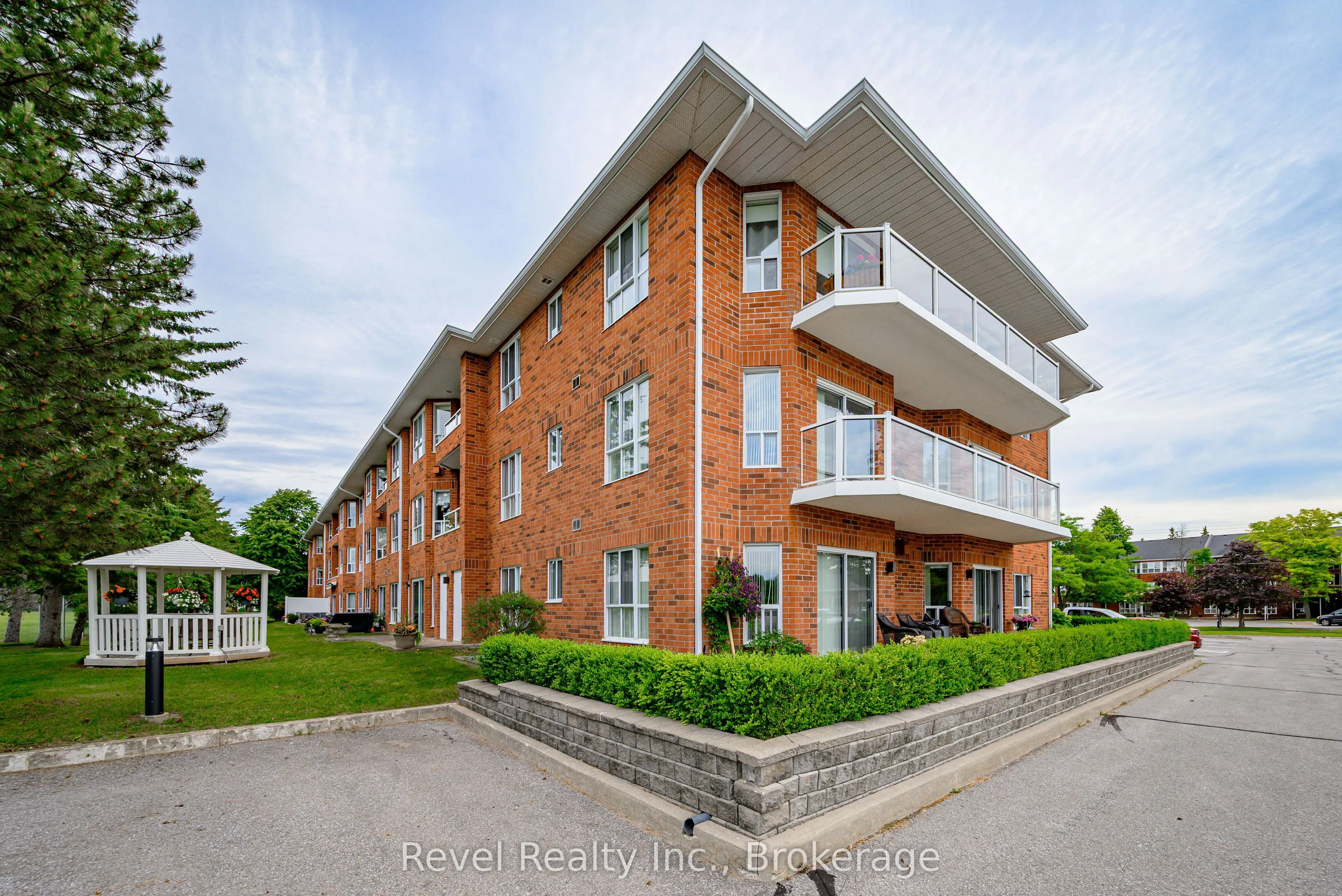 3 Heritage Way #302