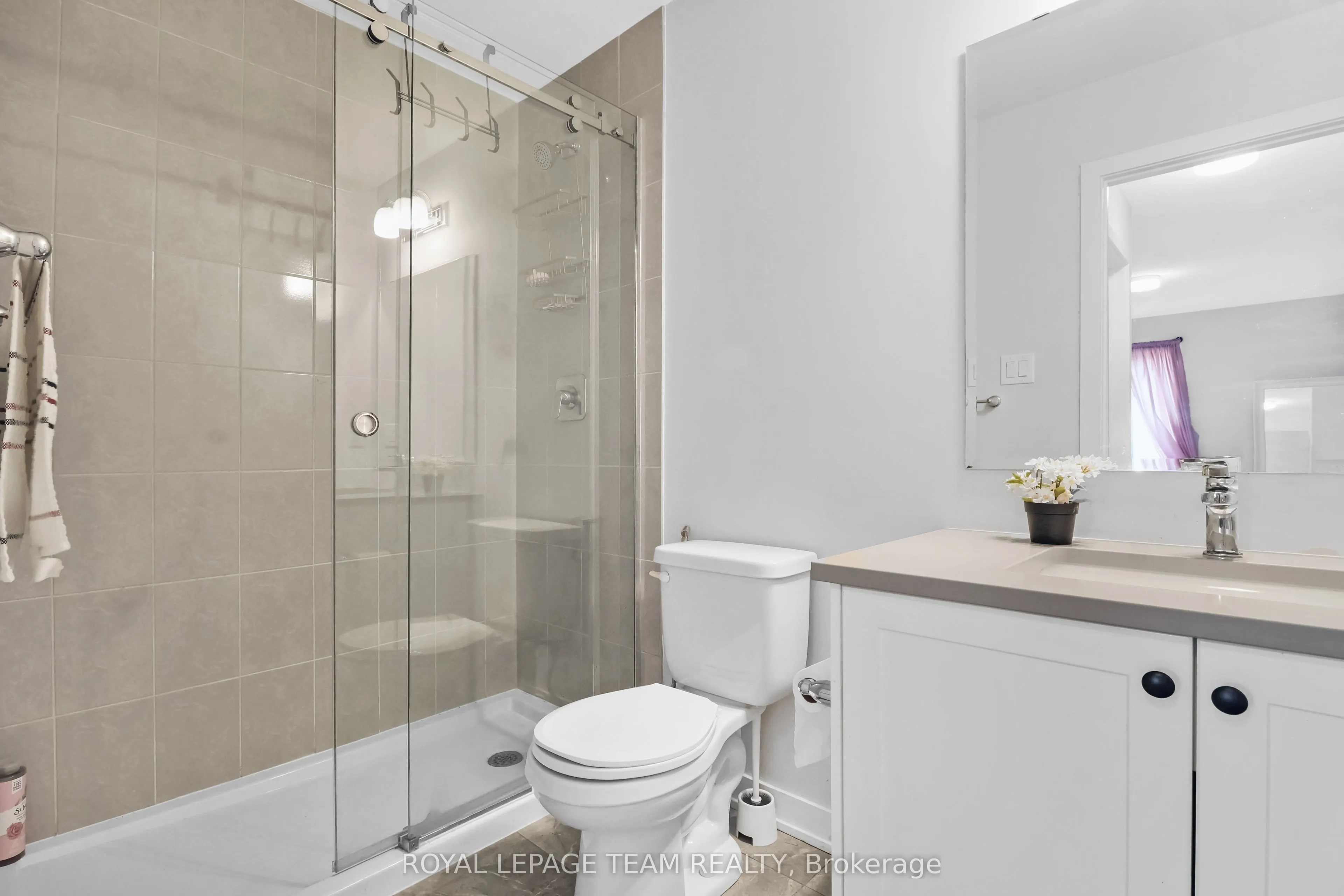 620 Parnian Private #71
