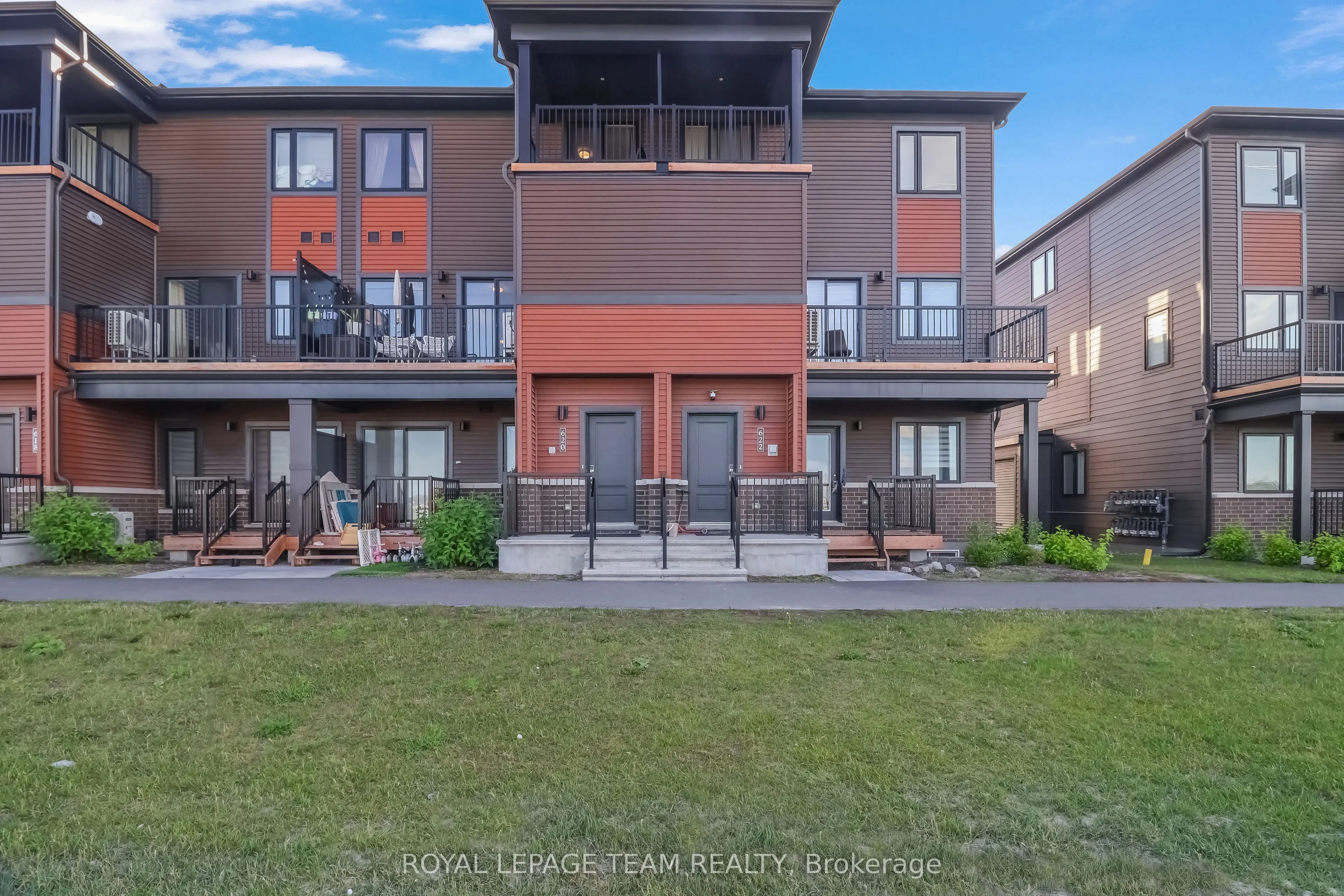 620 Parnian Private #71