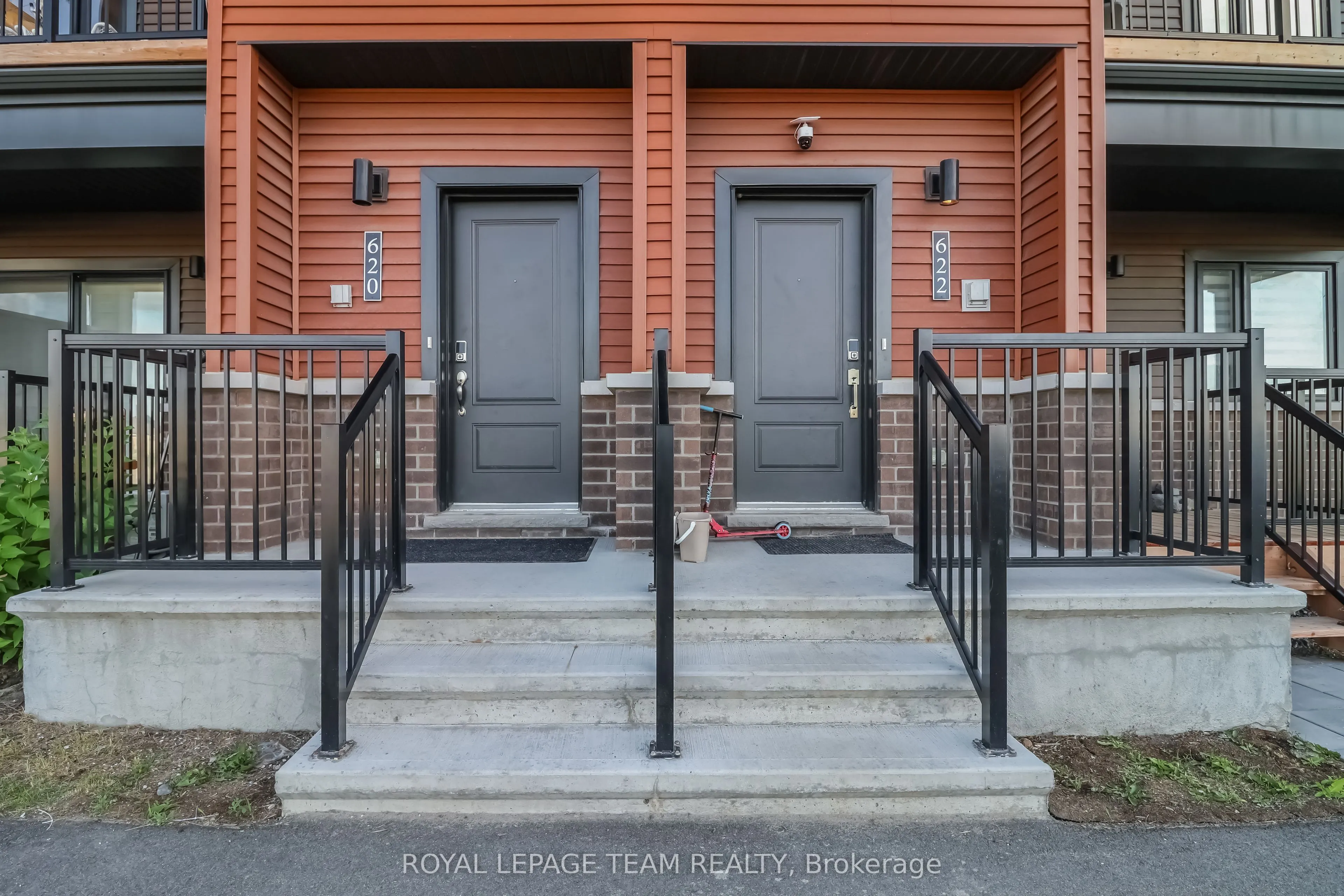 620 Parnian Private #71