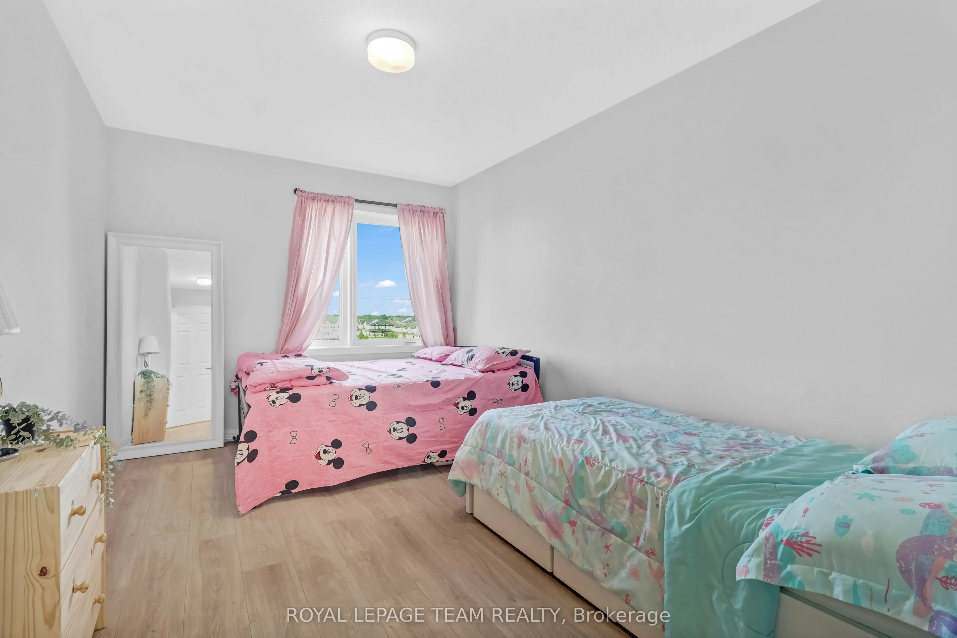 620 Parnian Private #71