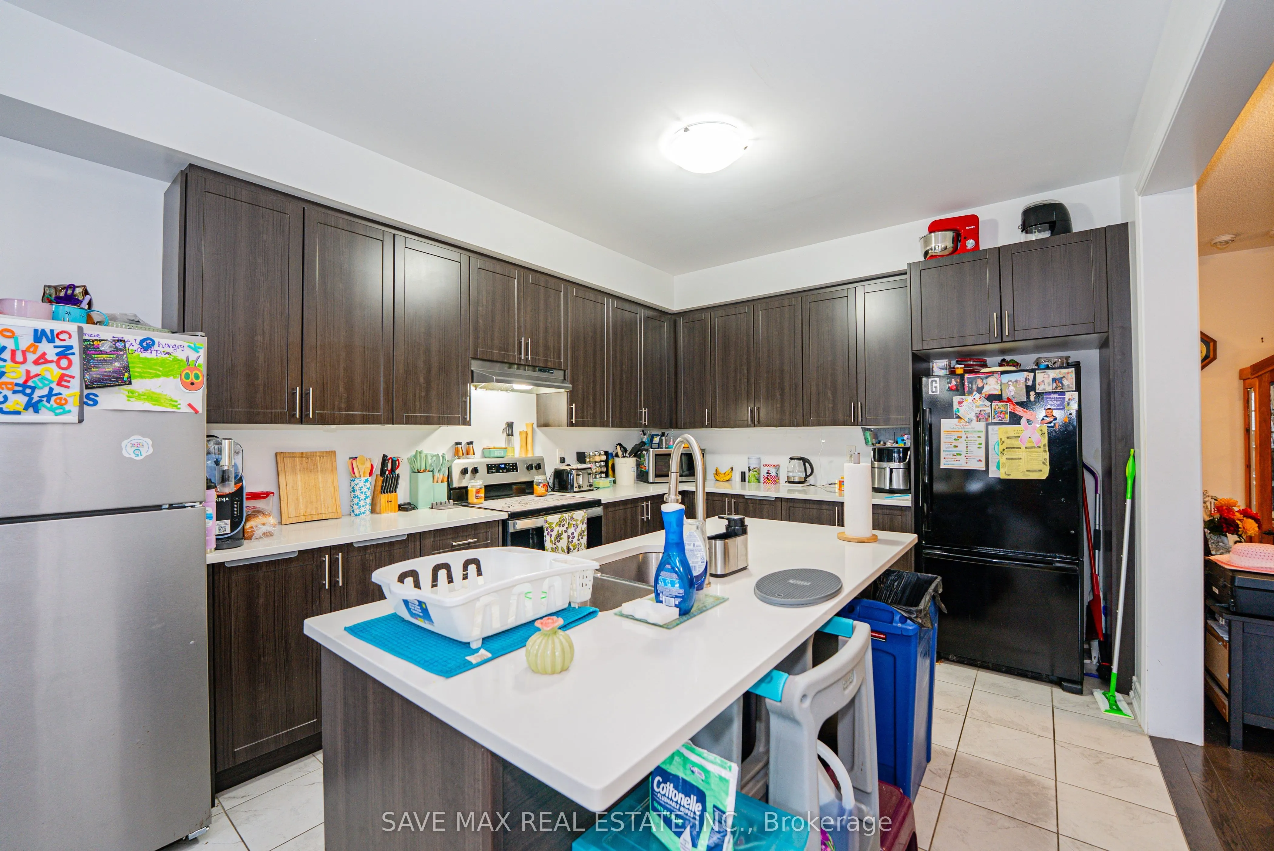 335 Ridley Crescent