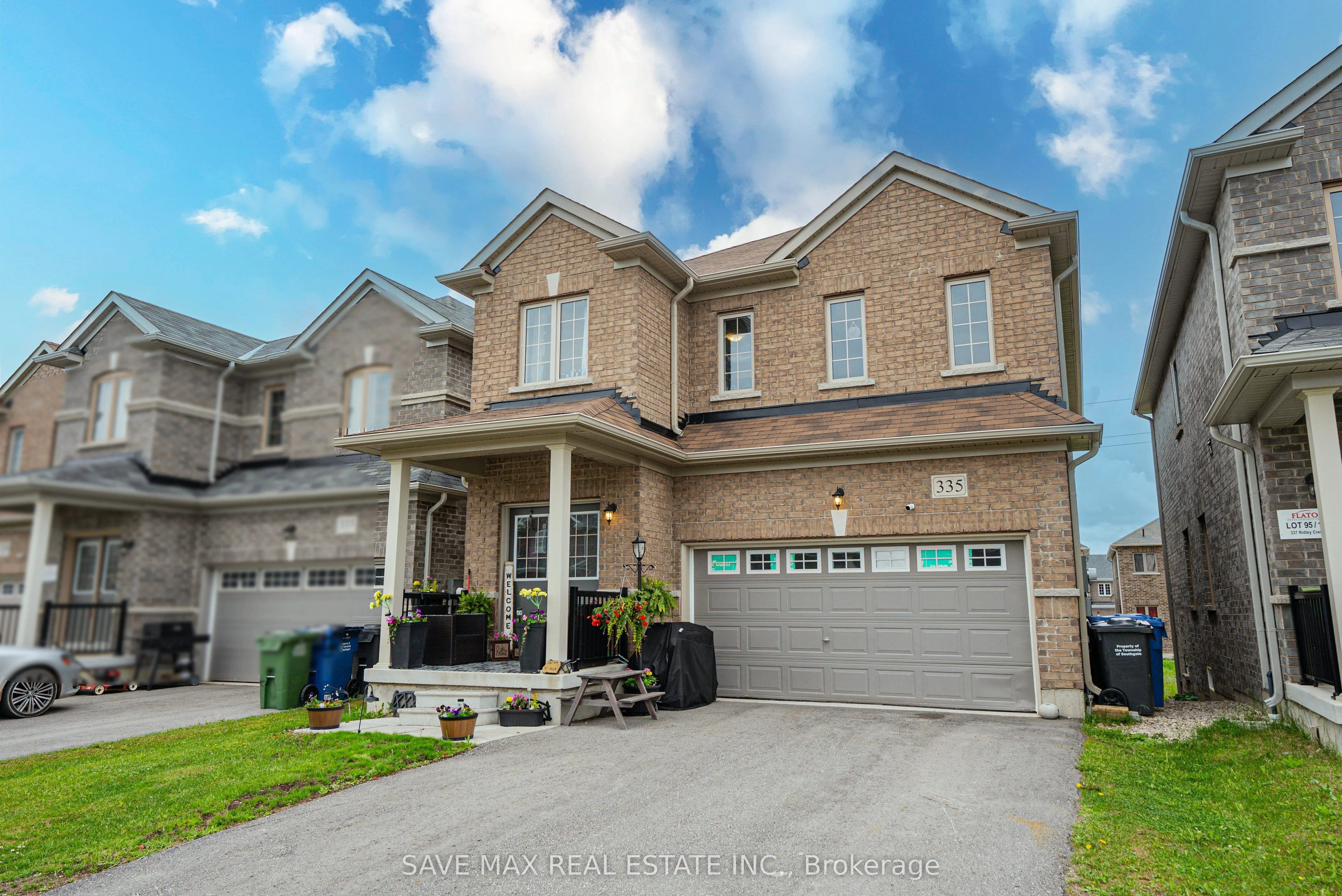 335 Ridley Crescent