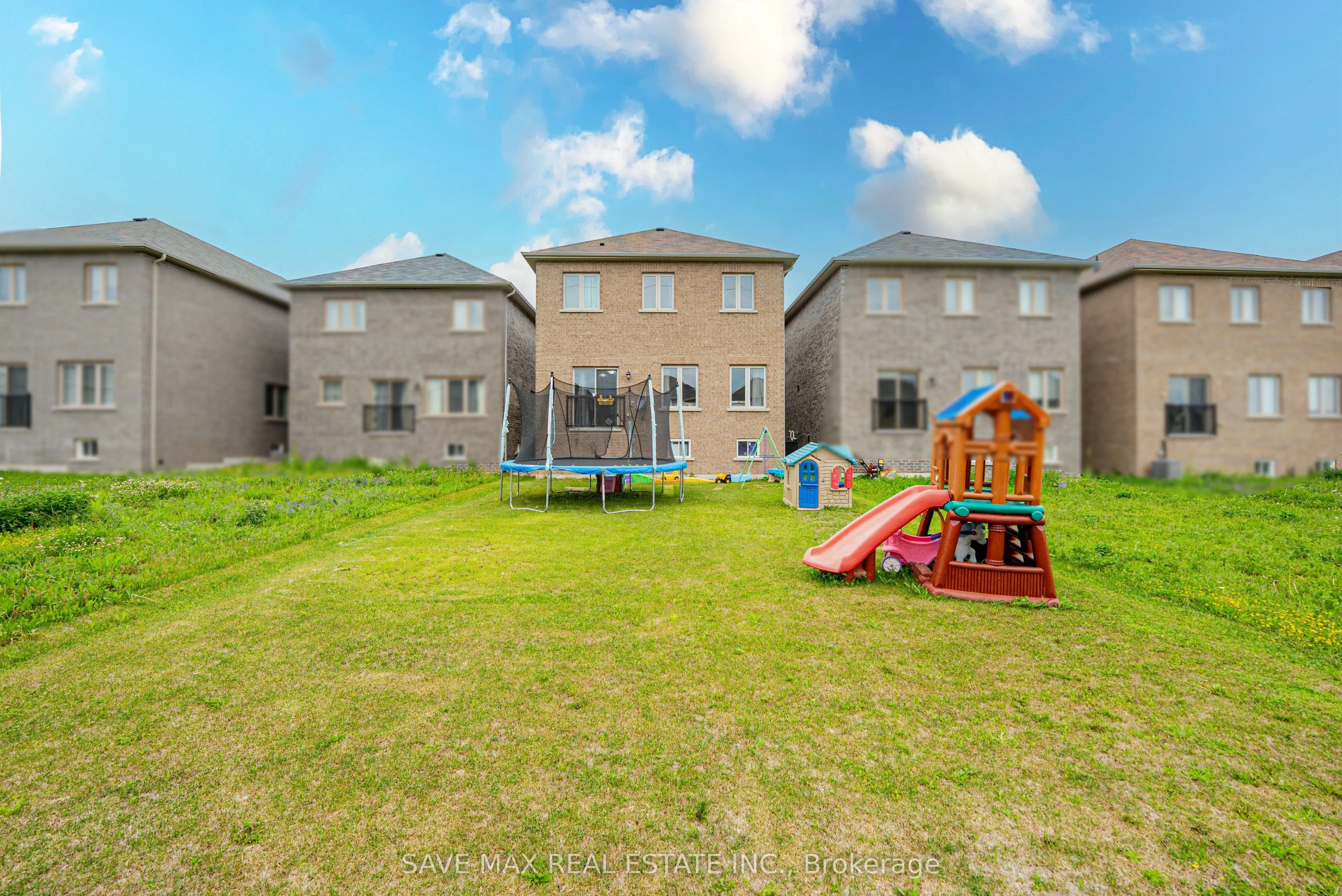 335 Ridley Crescent