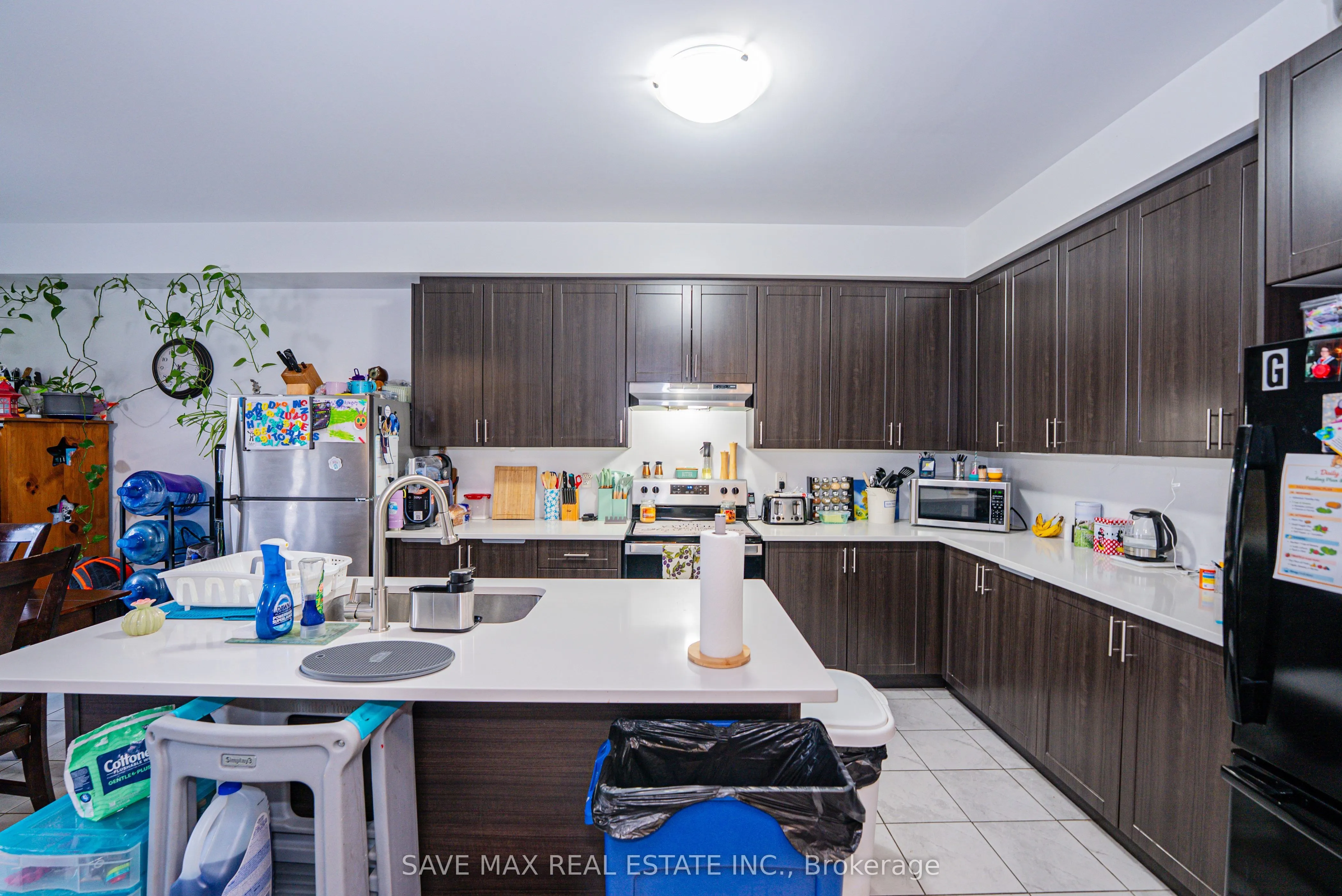 335 Ridley Crescent