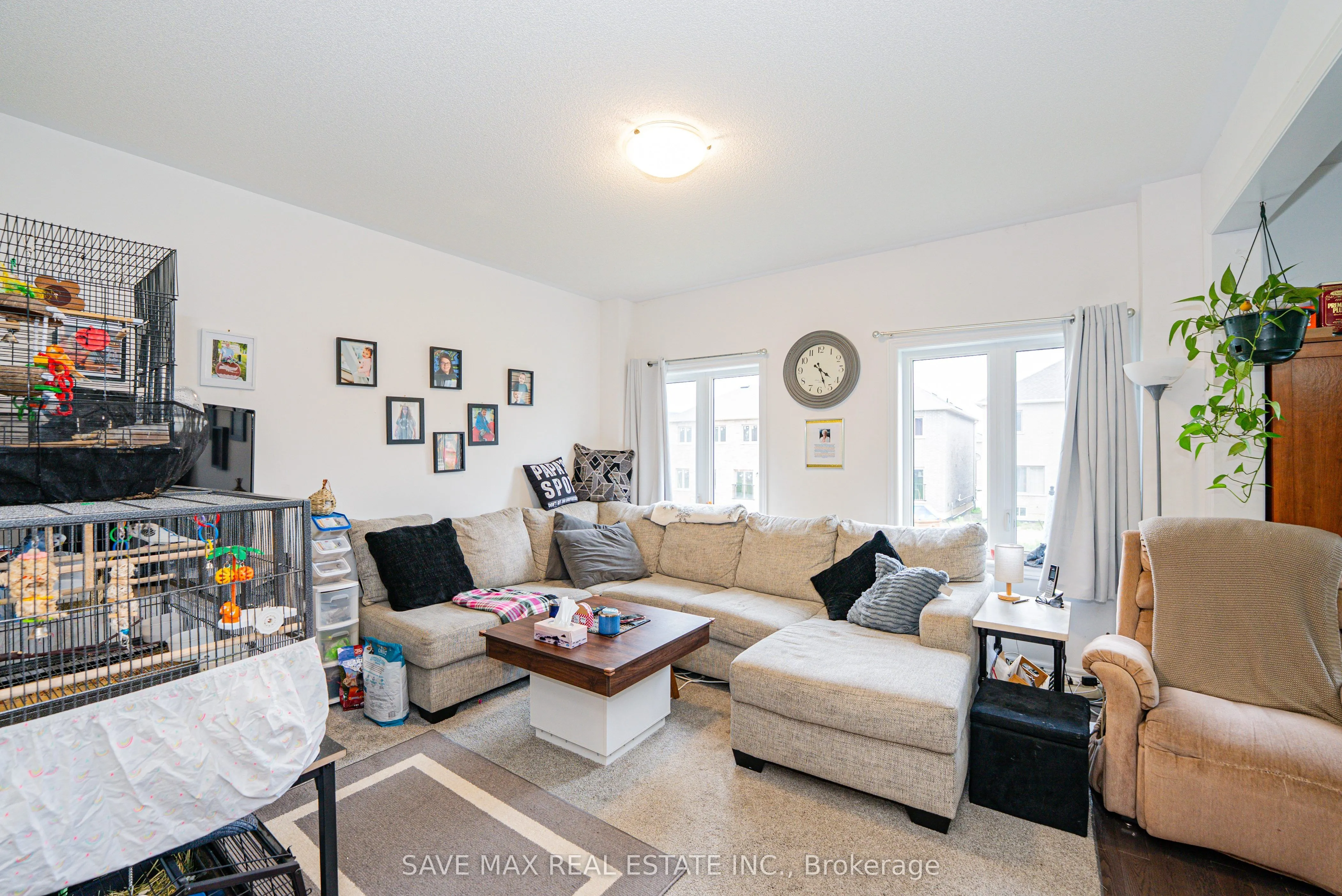 335 Ridley Crescent