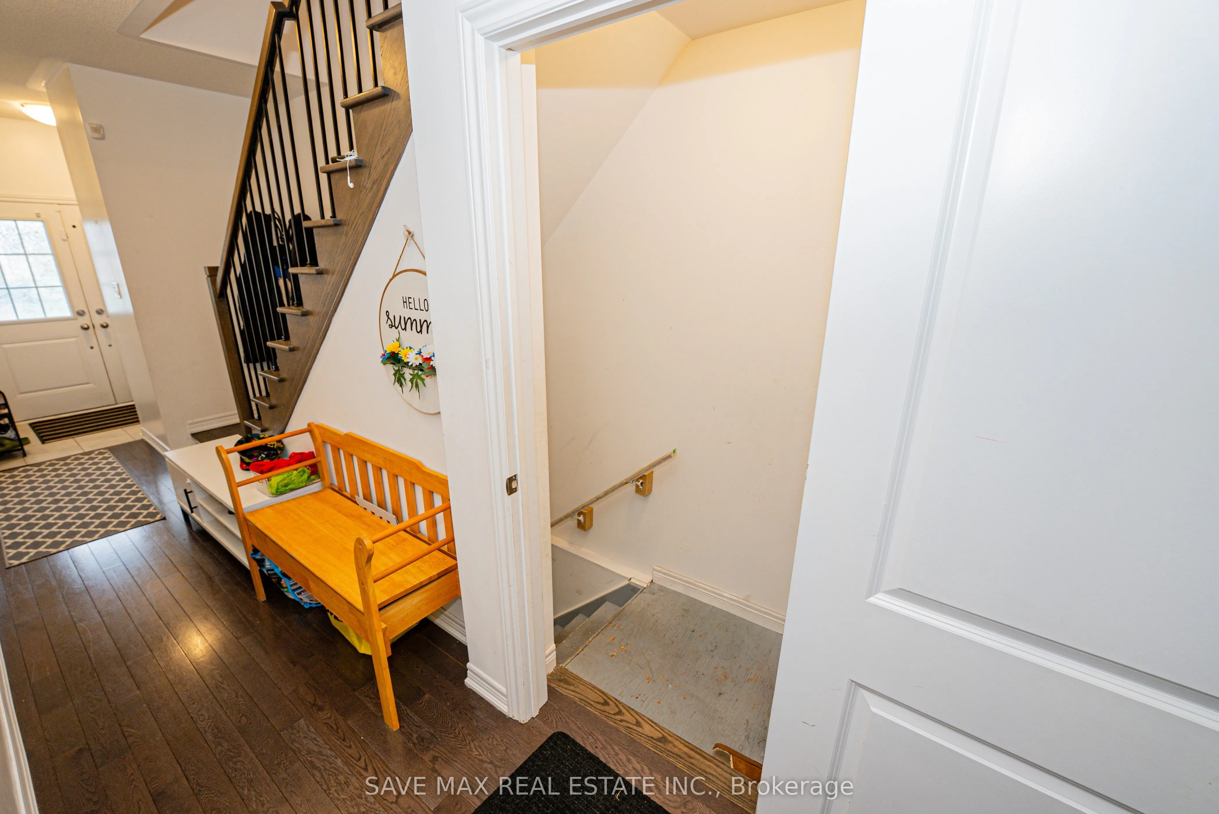 335 Ridley Crescent