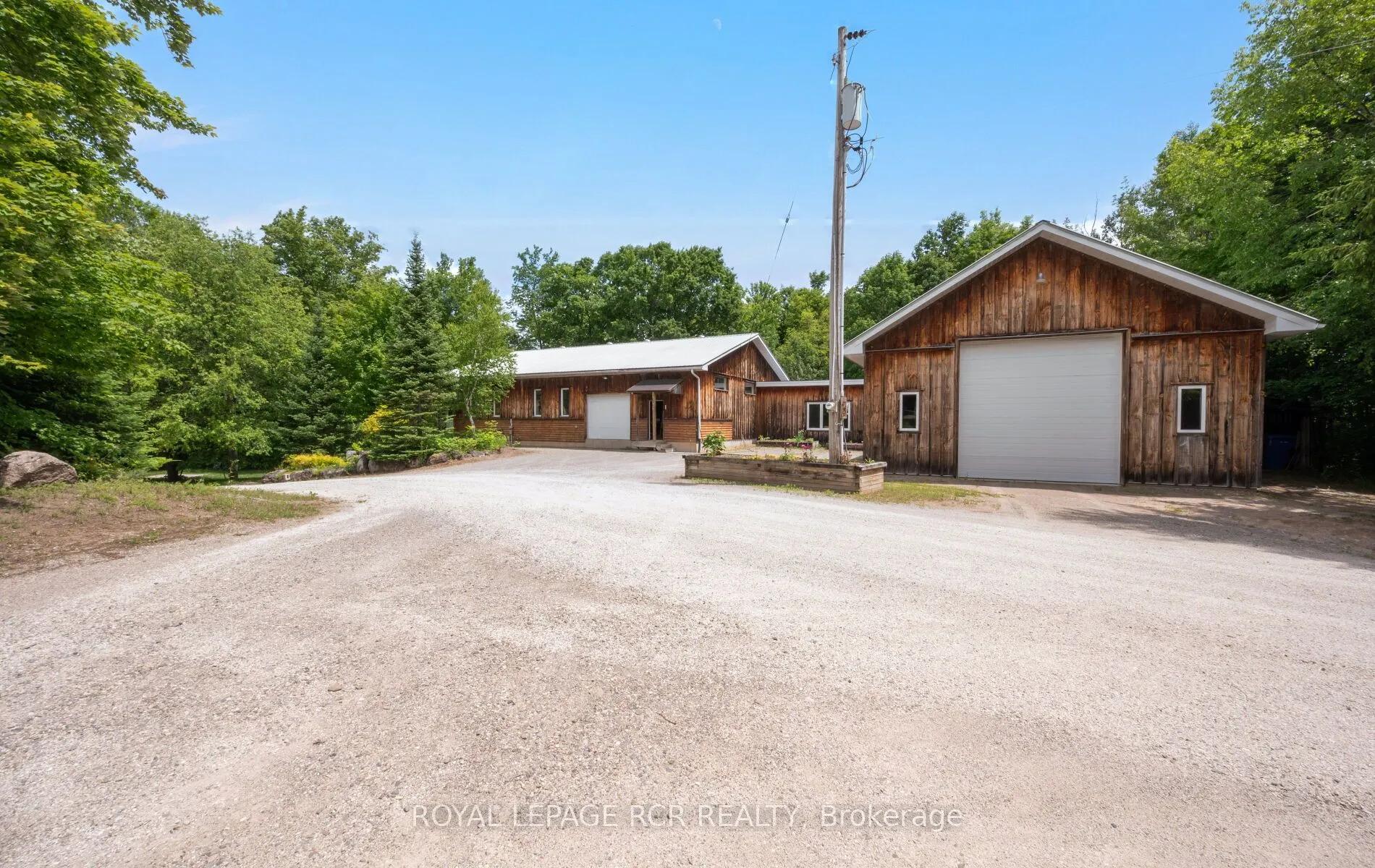 425457 25 Side Road