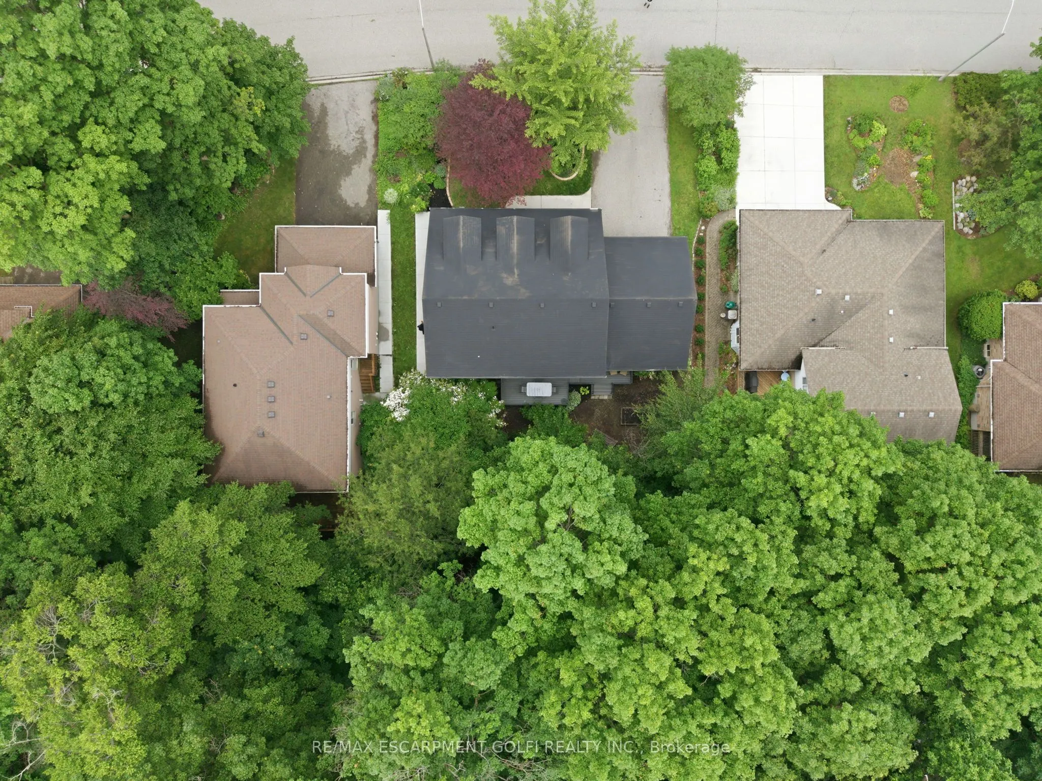 292 THORNCREST Drive