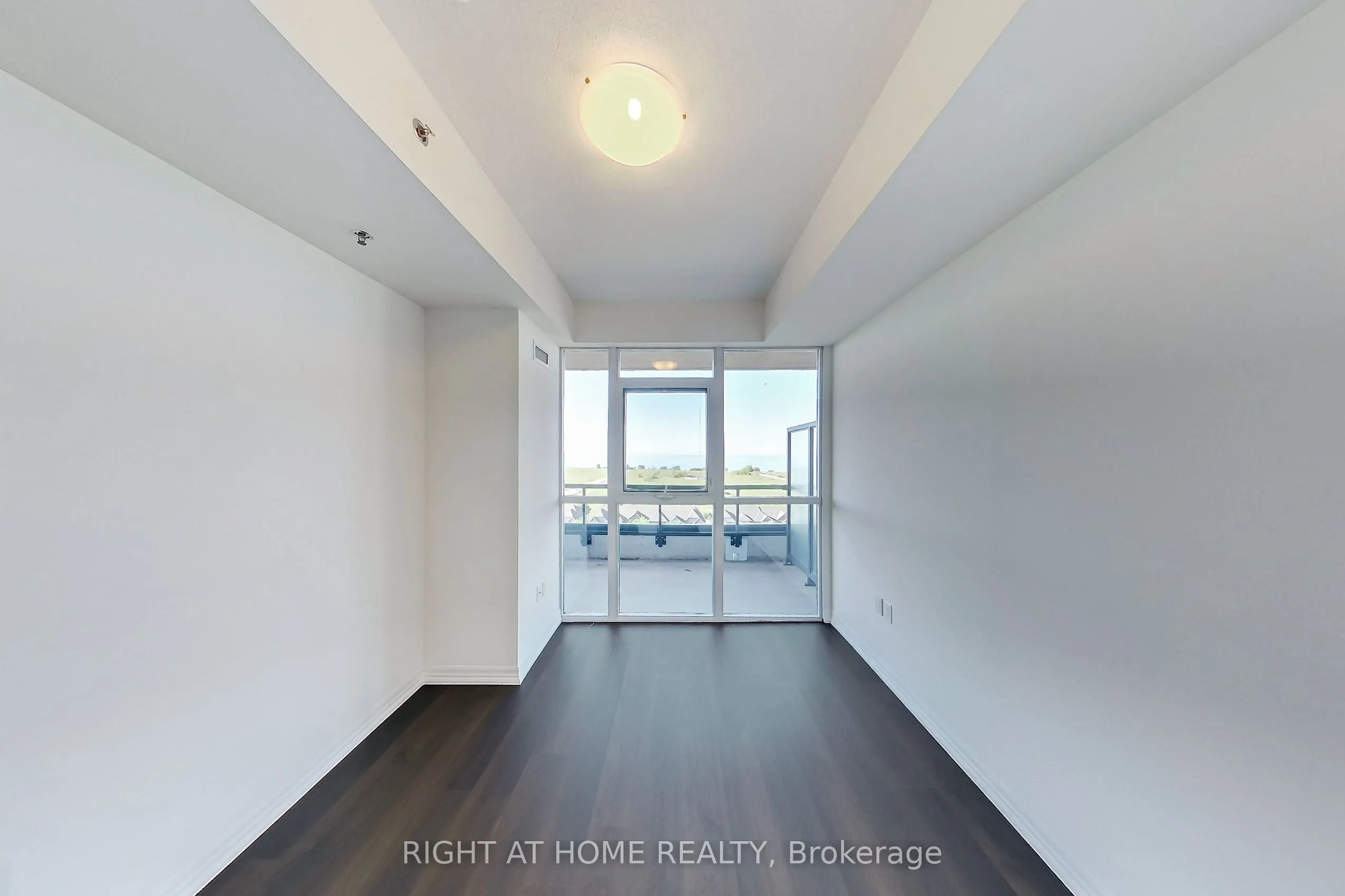 560 North Service Road #807