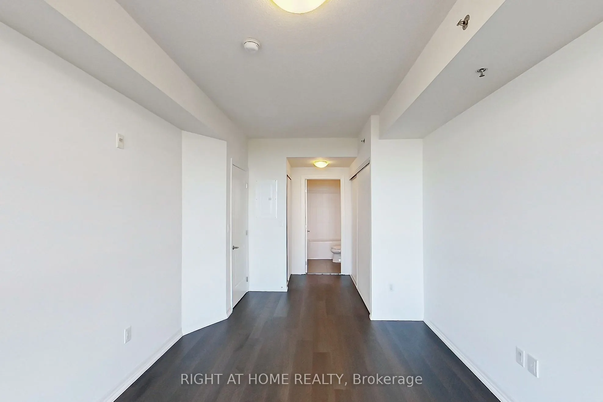 560 North Service Road #807
