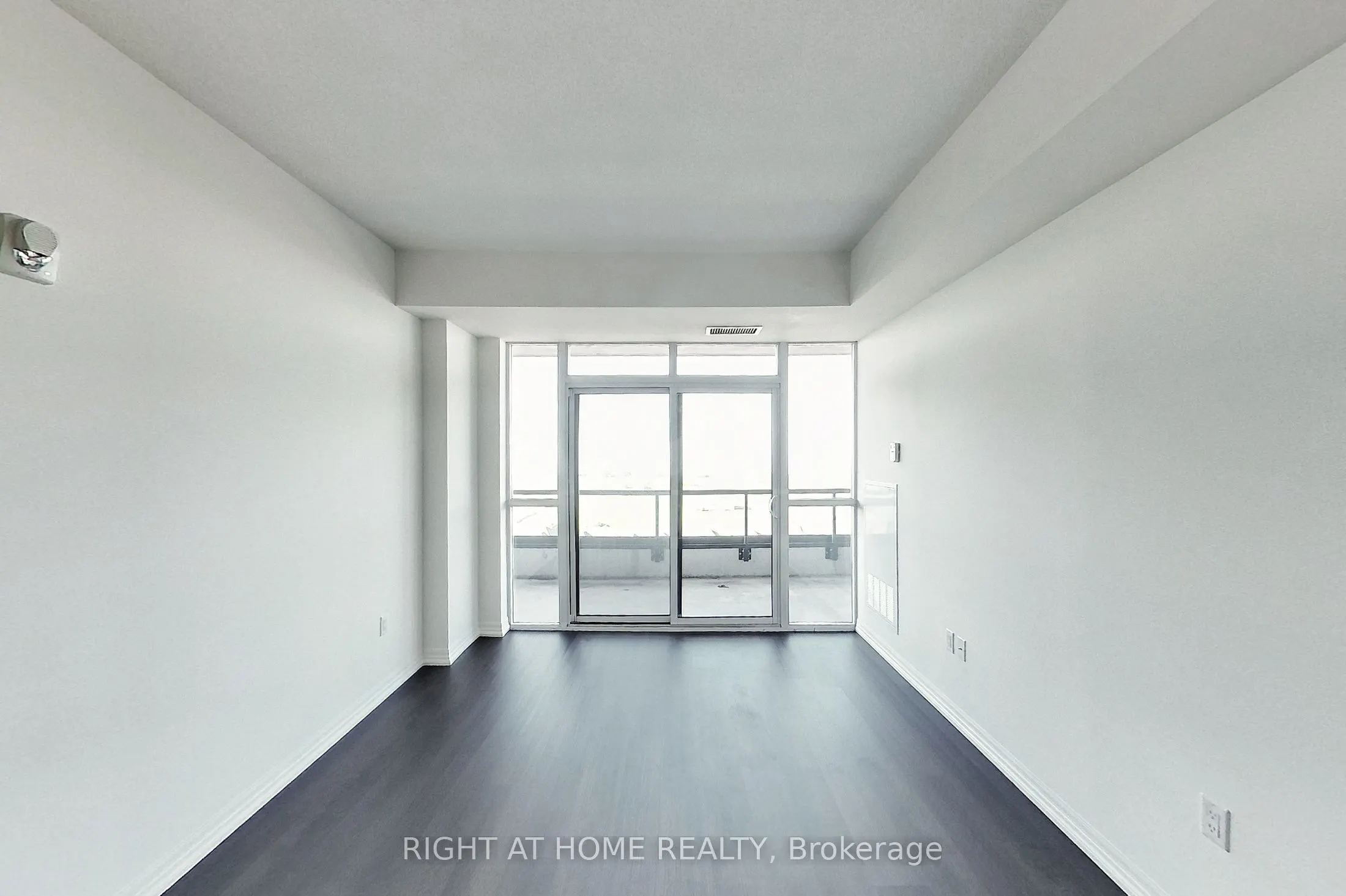560 North Service Road #807