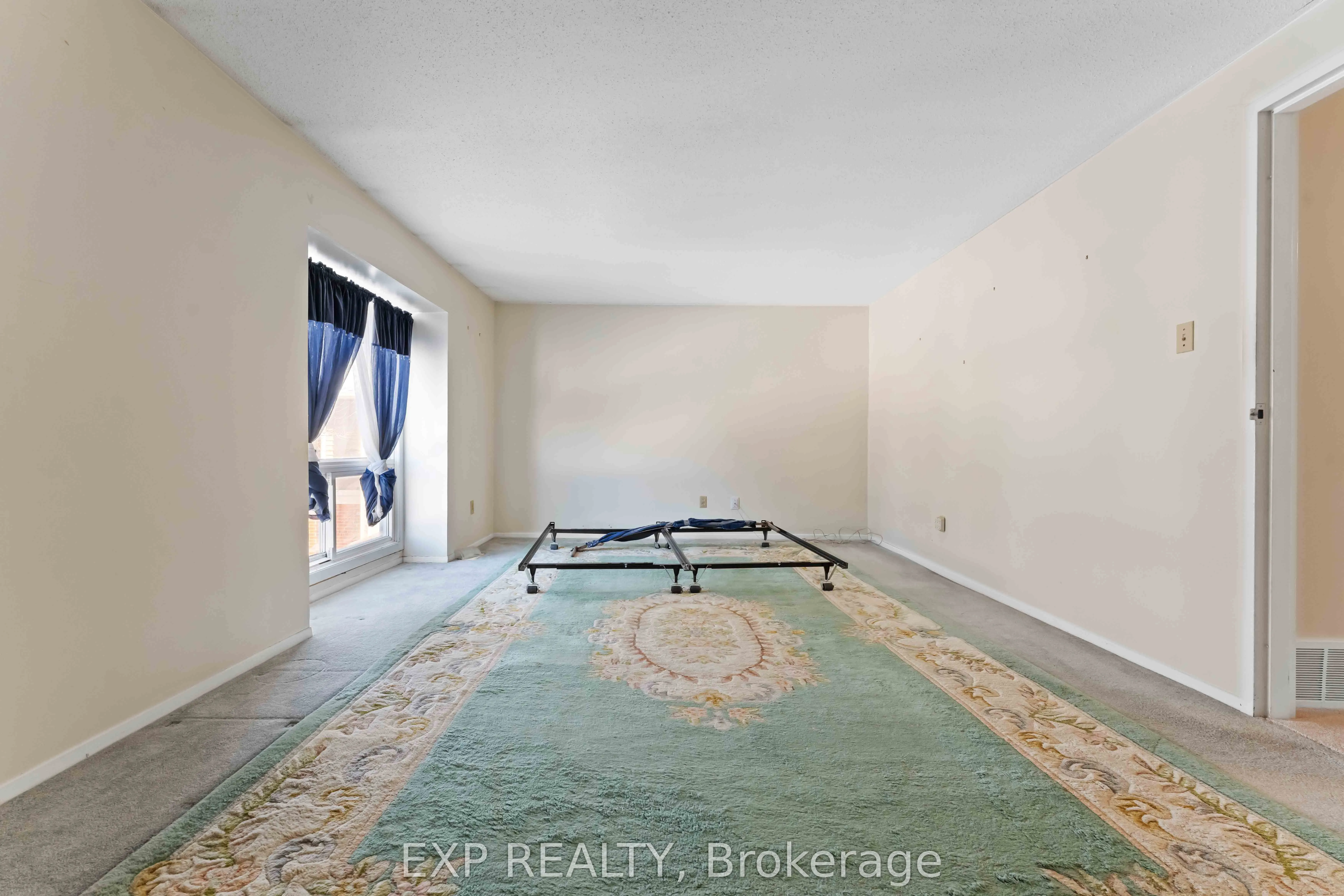 820 CAHILL Drive W #38
