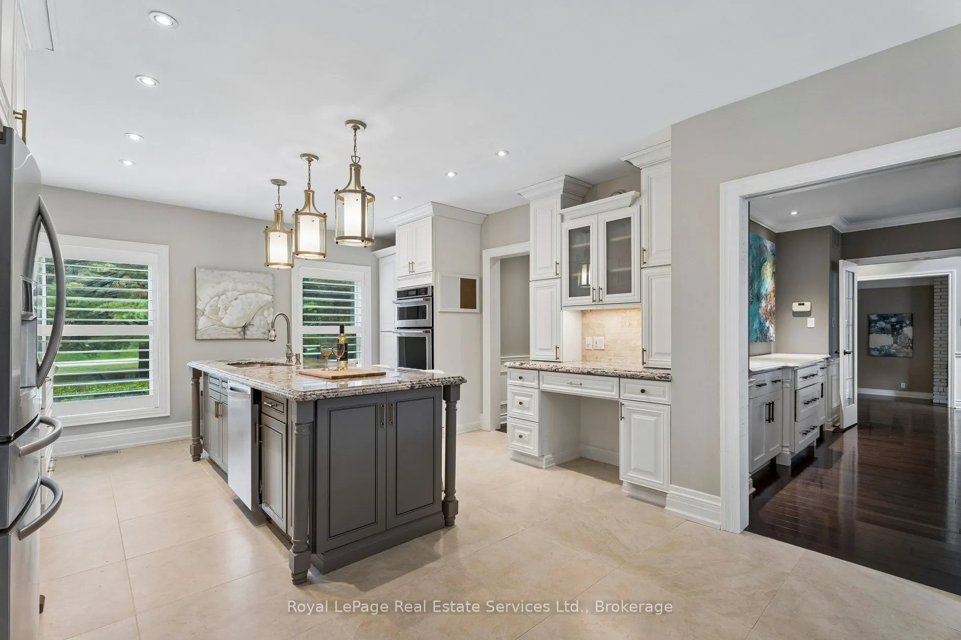 1 Stonebury Place