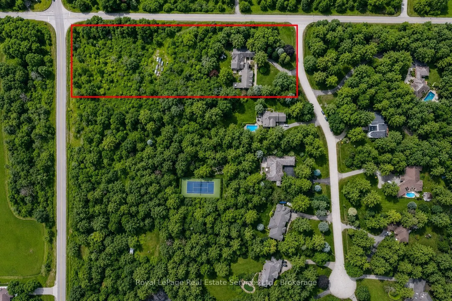 1 Stonebury Place