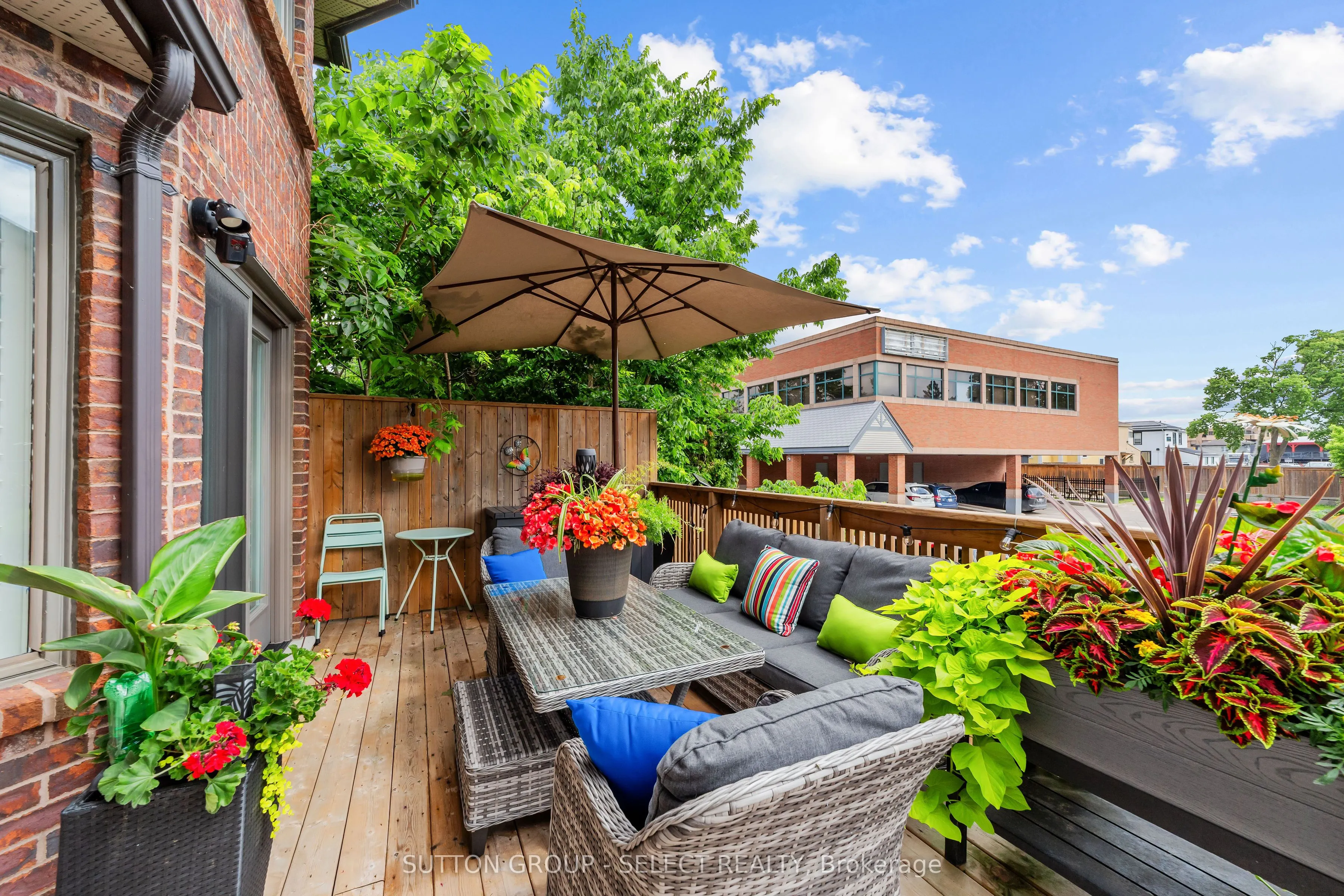 152 Albert Street #14