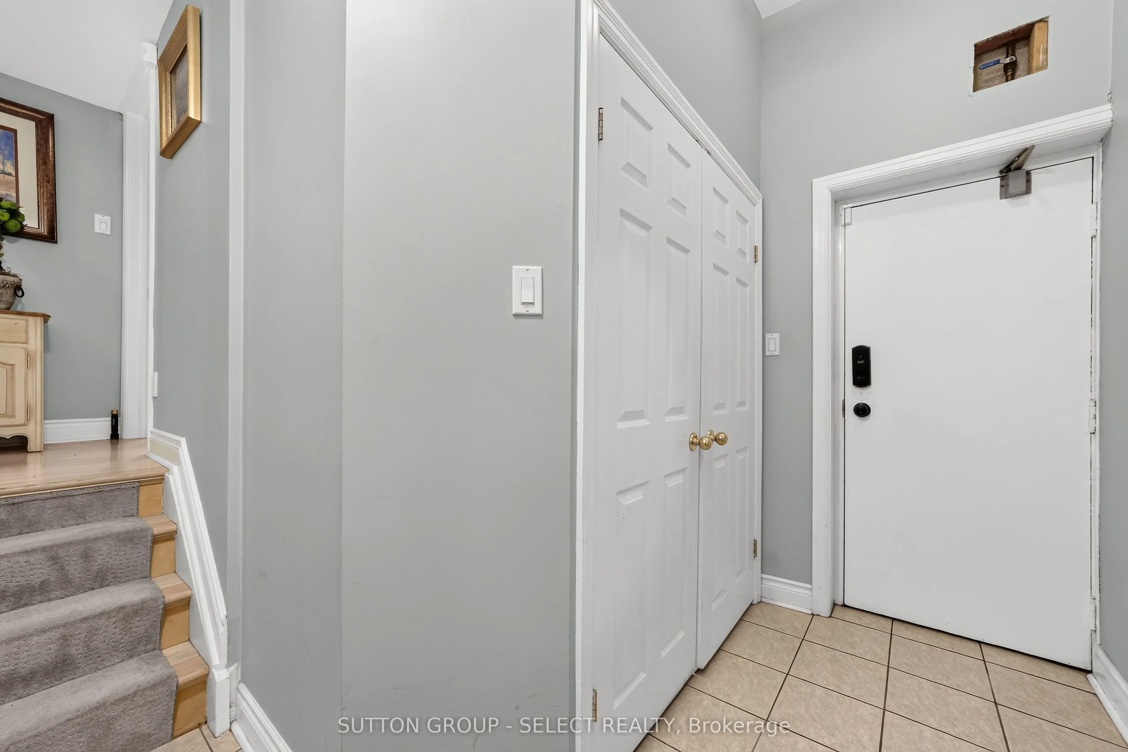 152 Albert Street #14