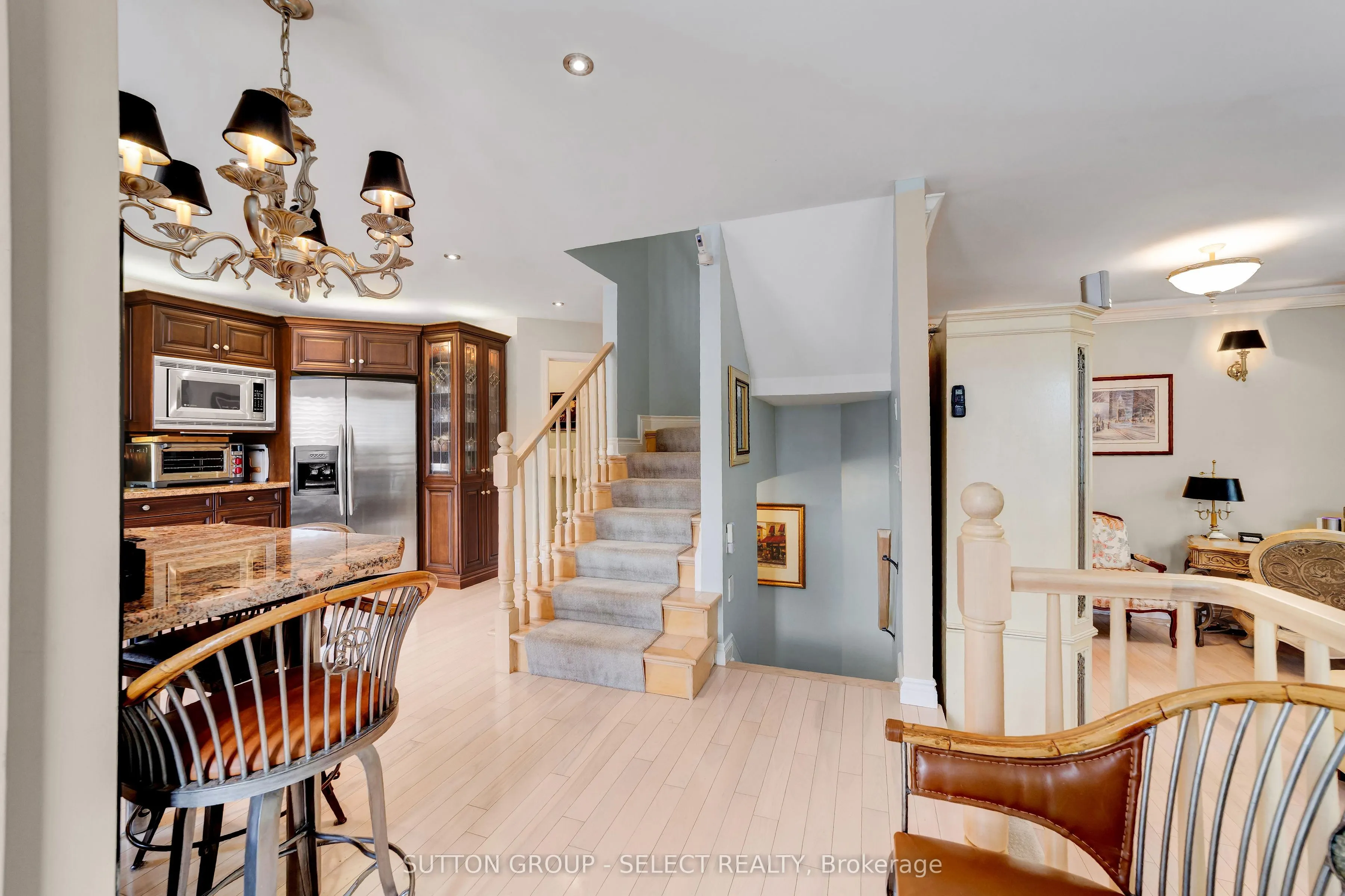 152 Albert Street #14