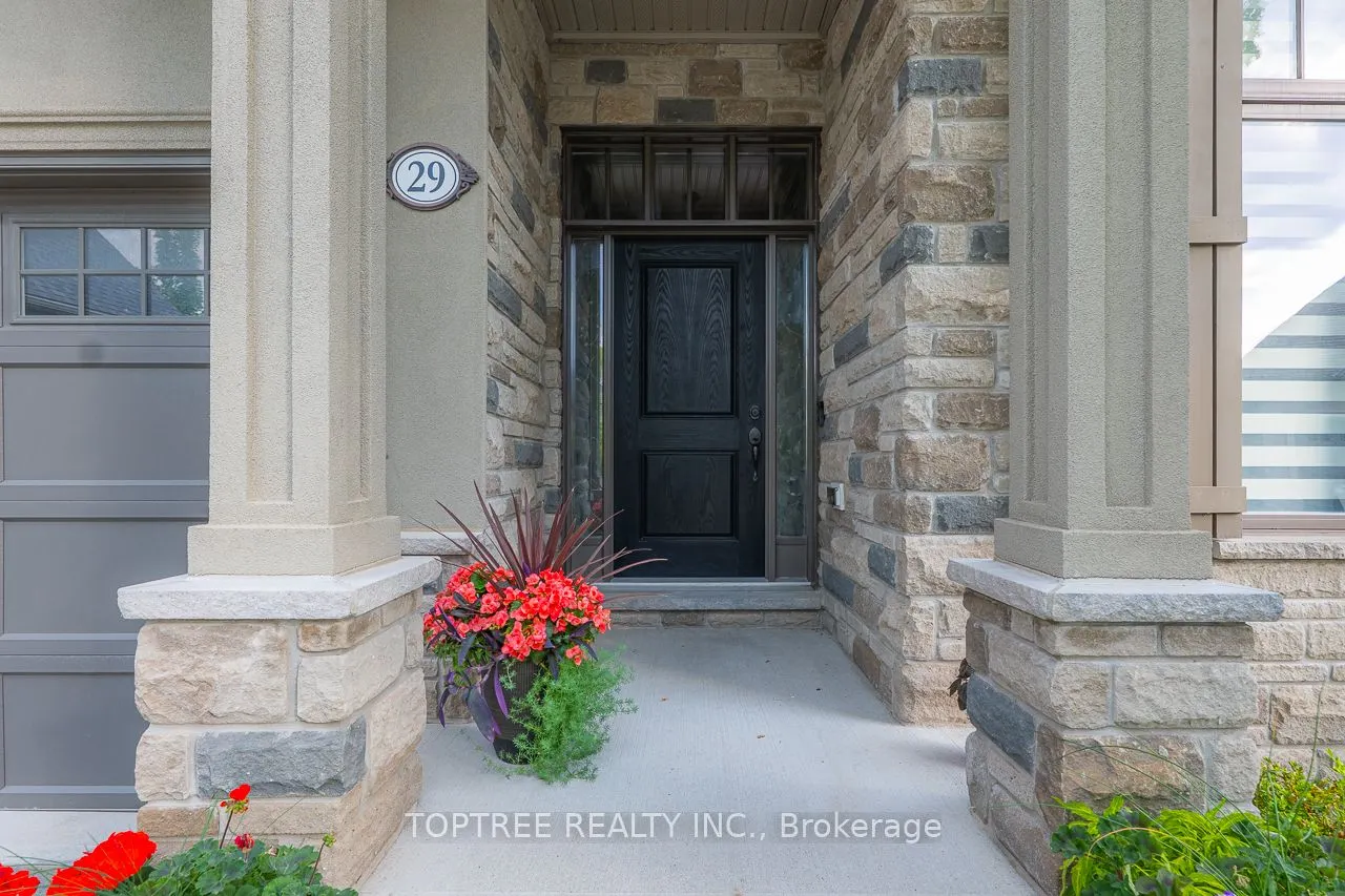 2290 Torrey Pines Way #29