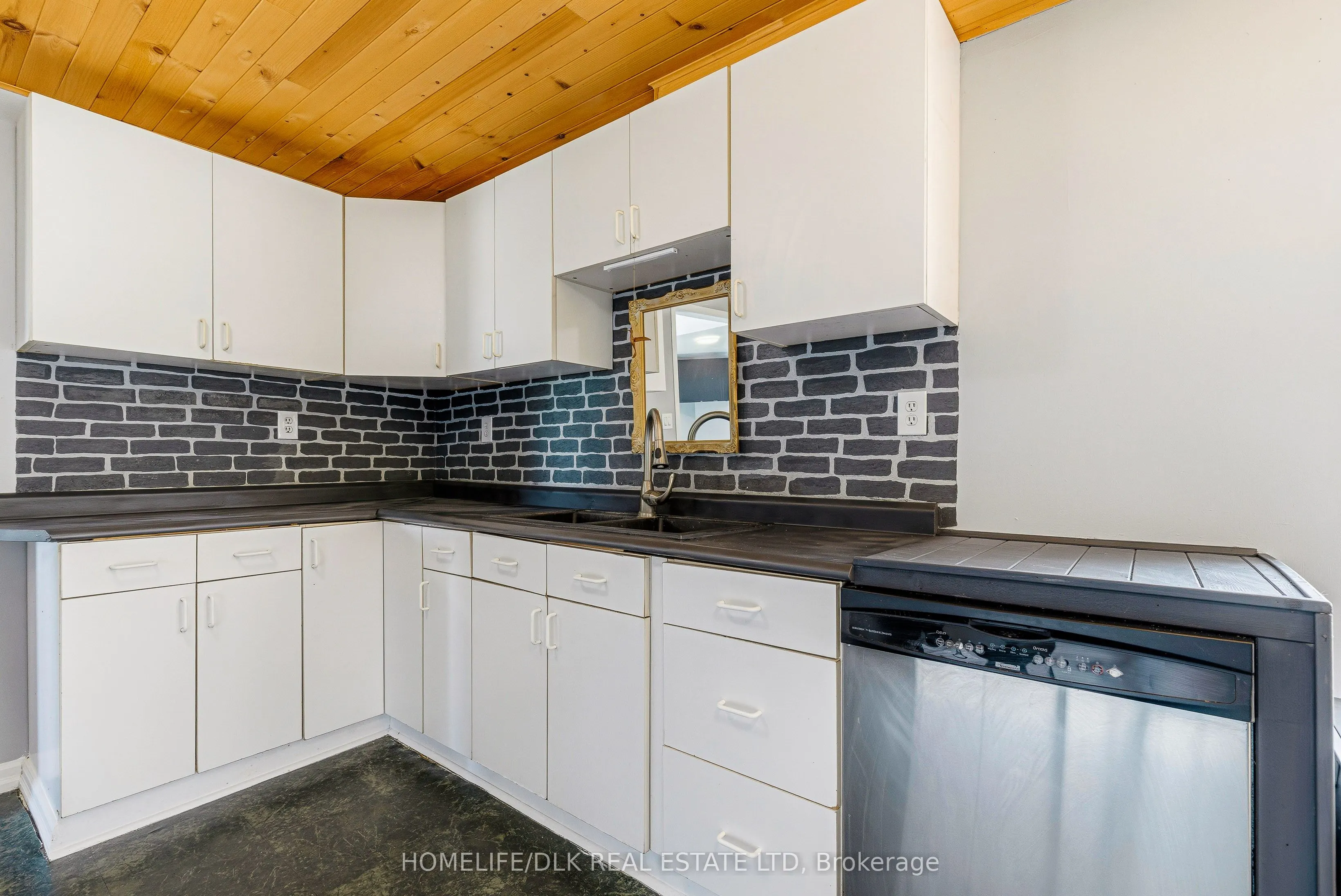 94 Quabbin Road