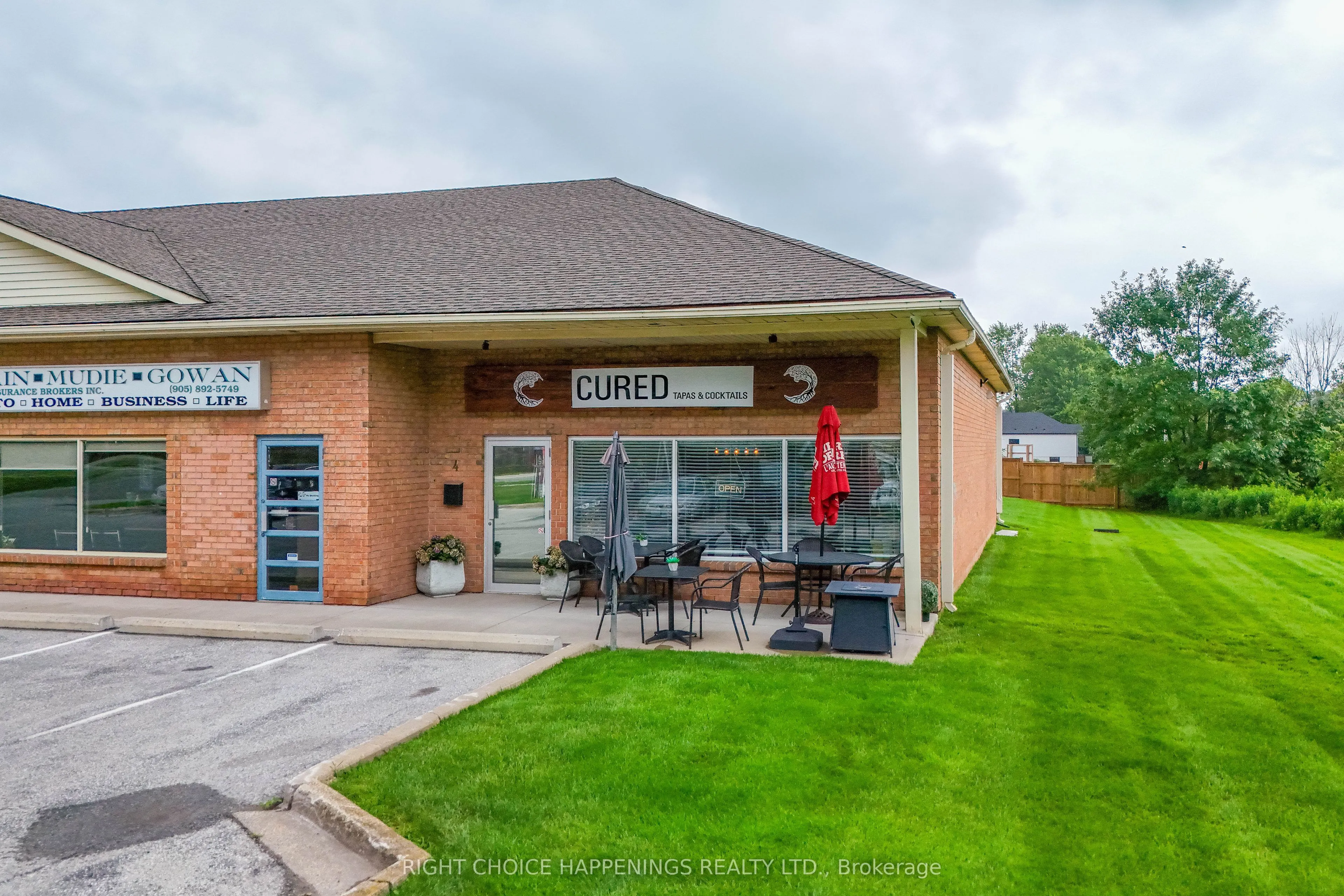 1161 Pelham Street #4