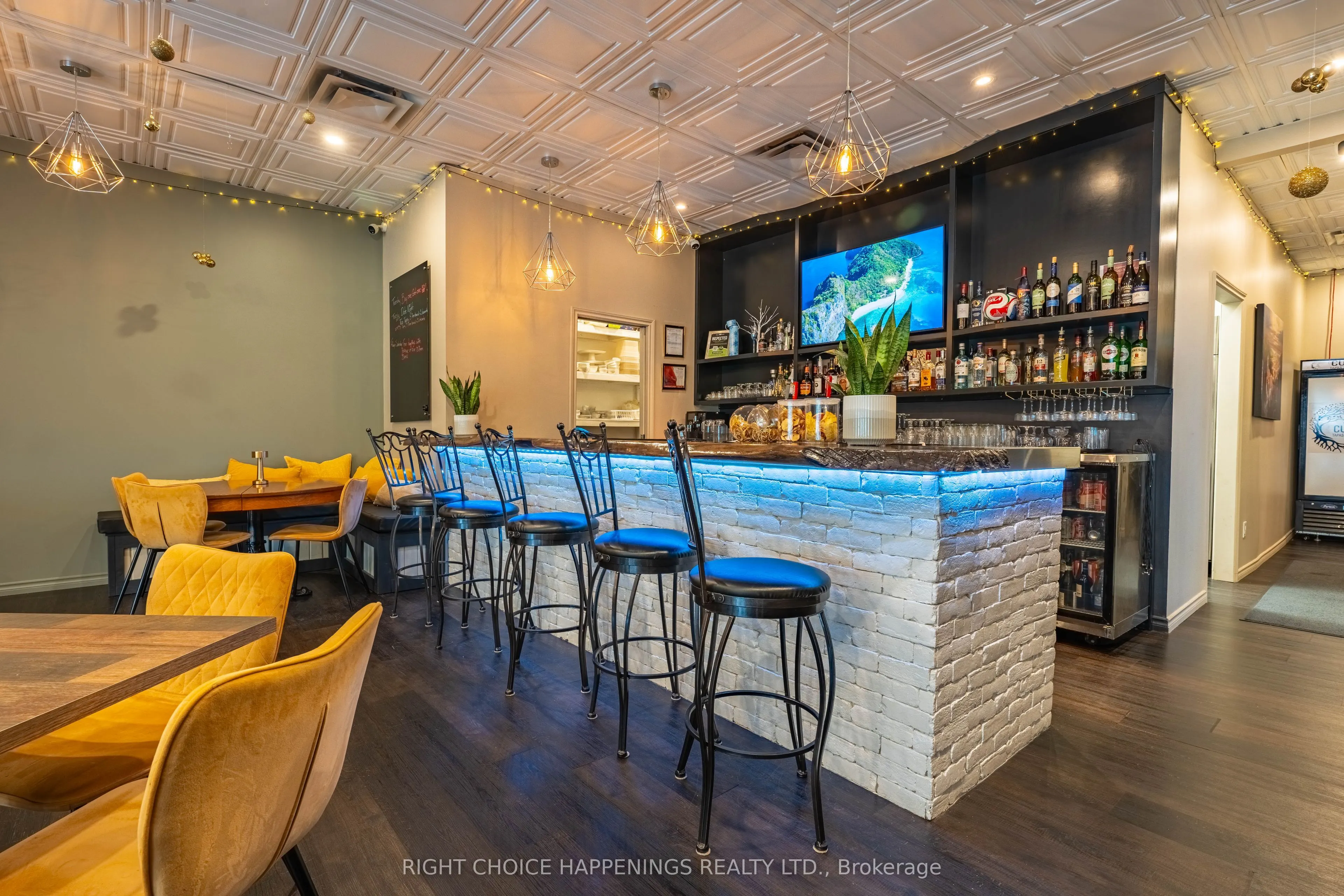 1161 Pelham Street #4