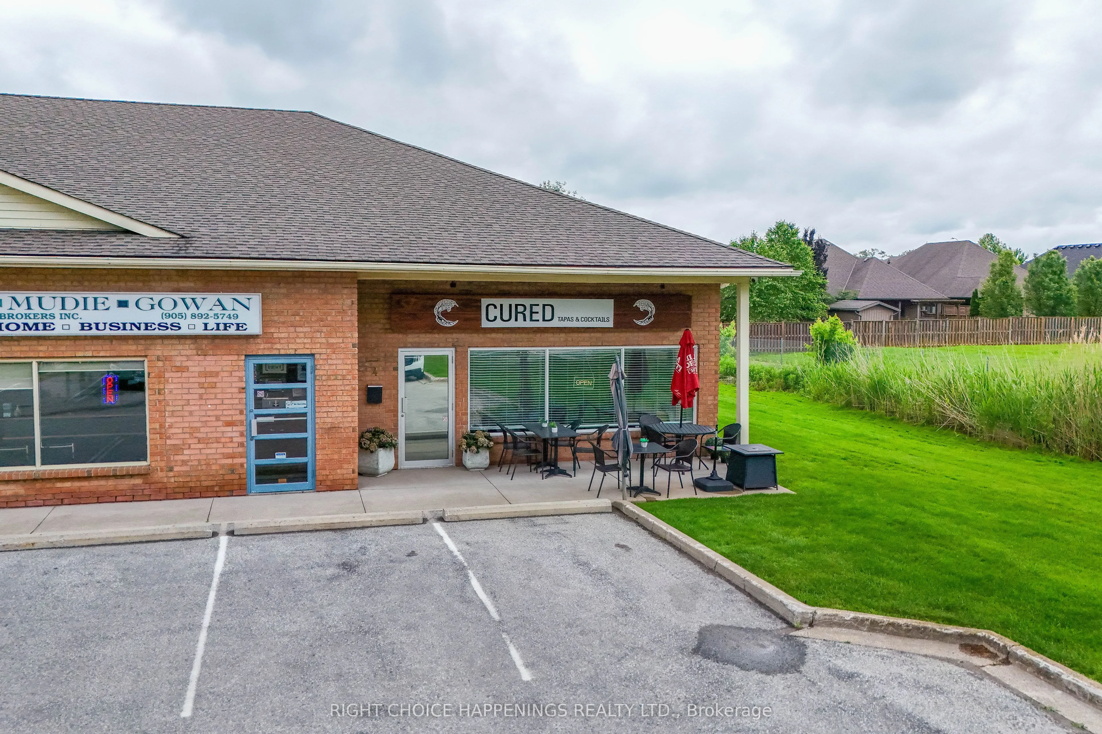 1161 Pelham Street #4