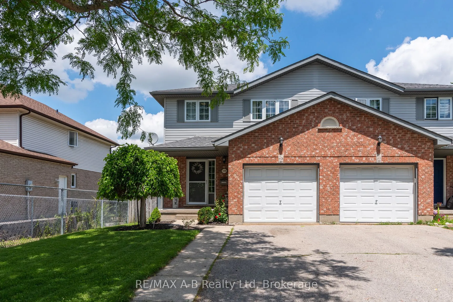 108 Walsh Crescent