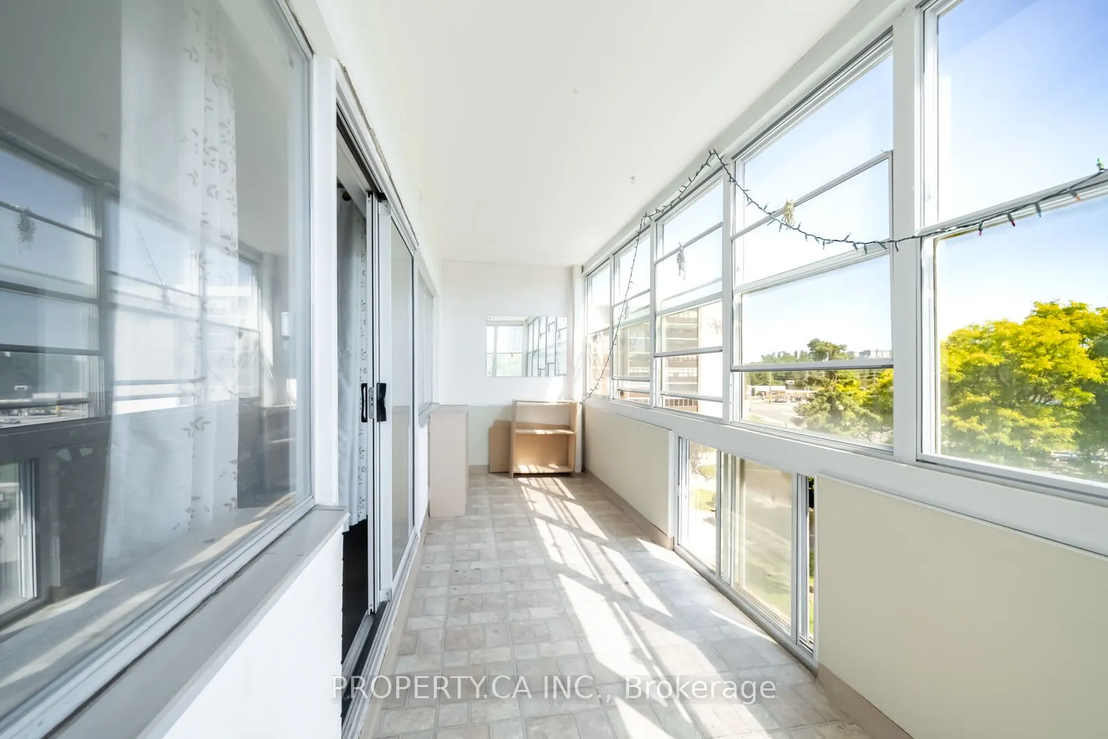 45 Westmount Road N #404