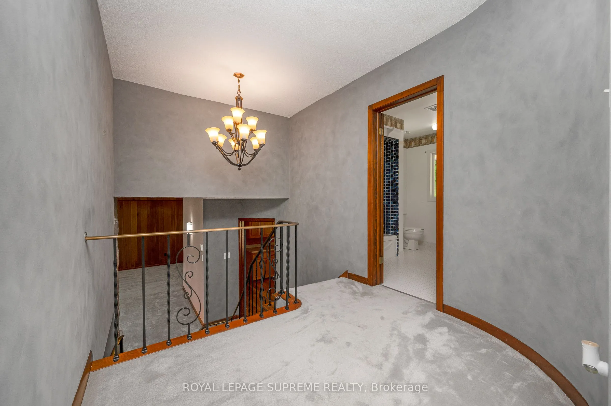 2035 Hollow Road