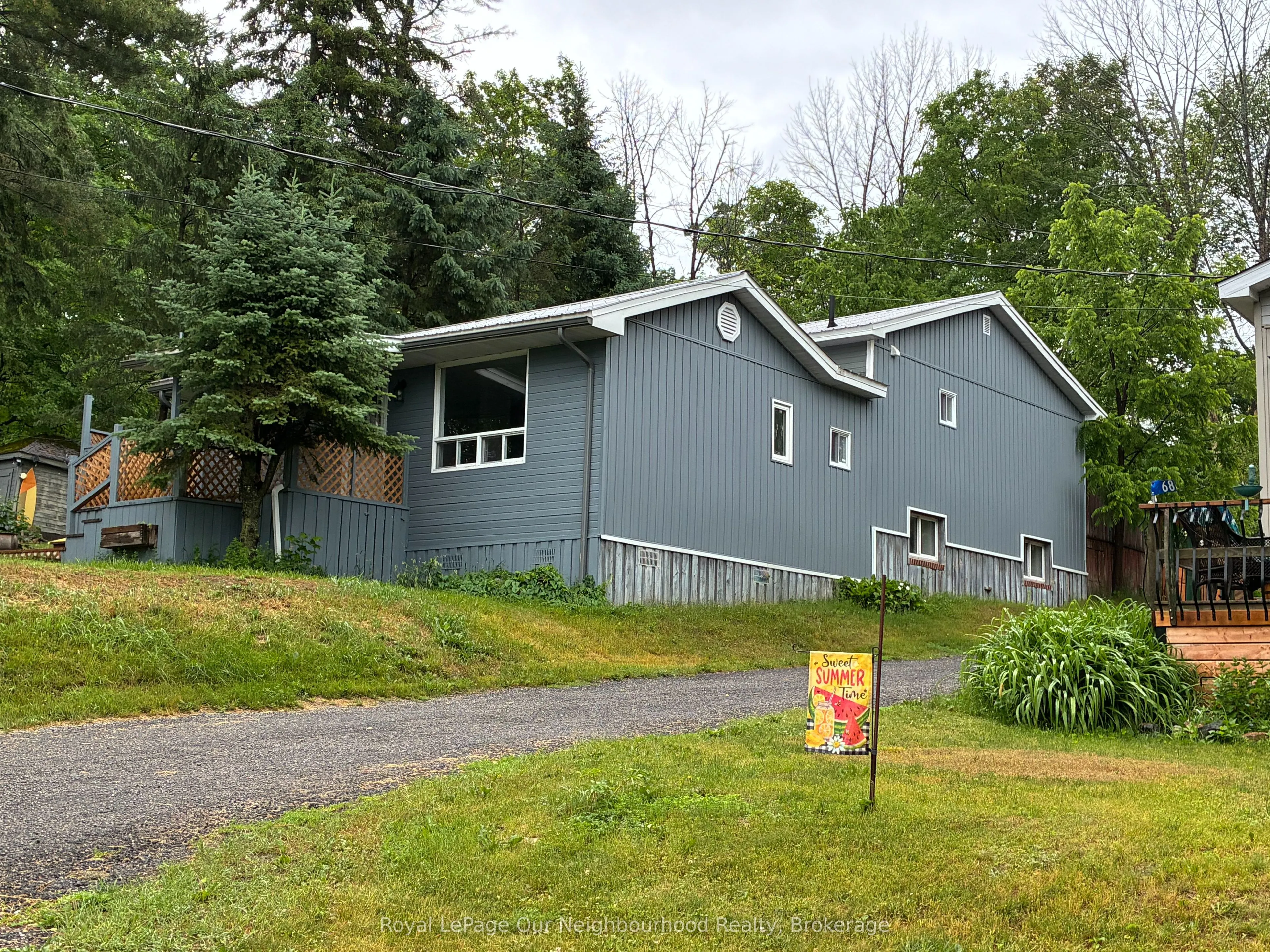 72 Lakeshore Road