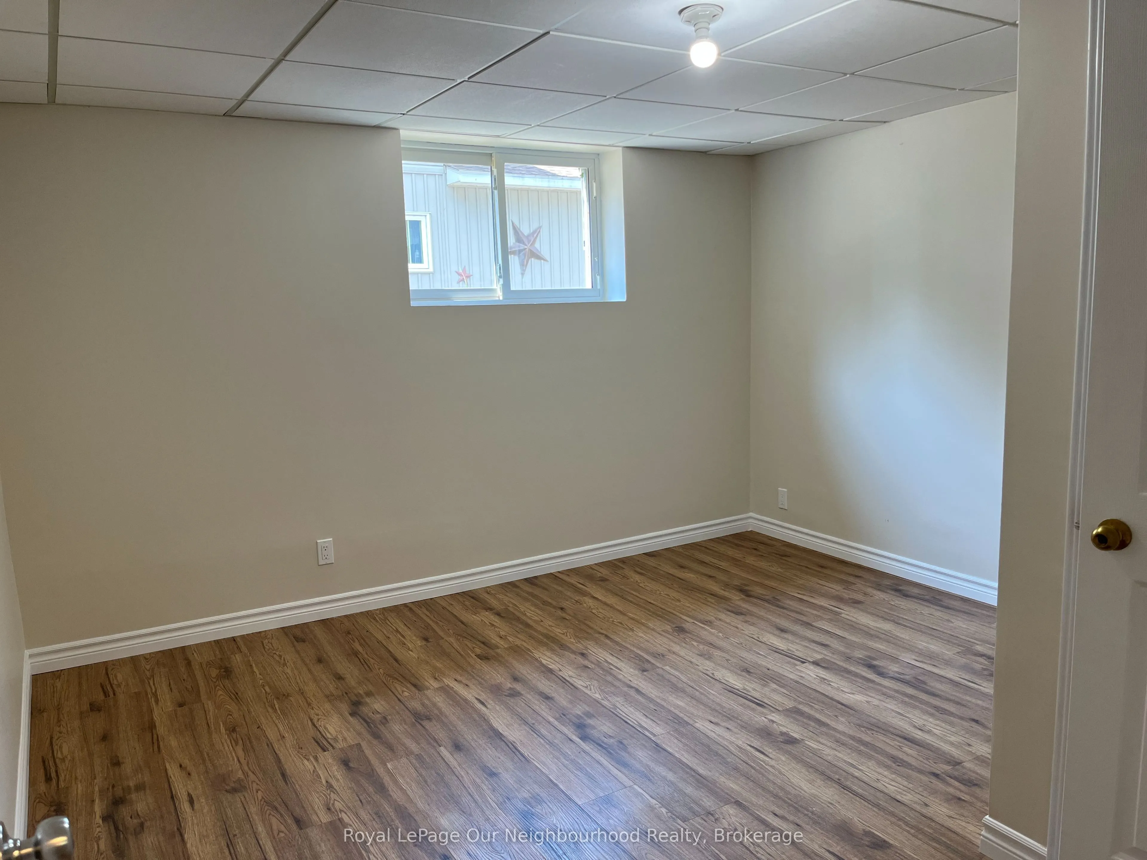72 Lakeshore Road