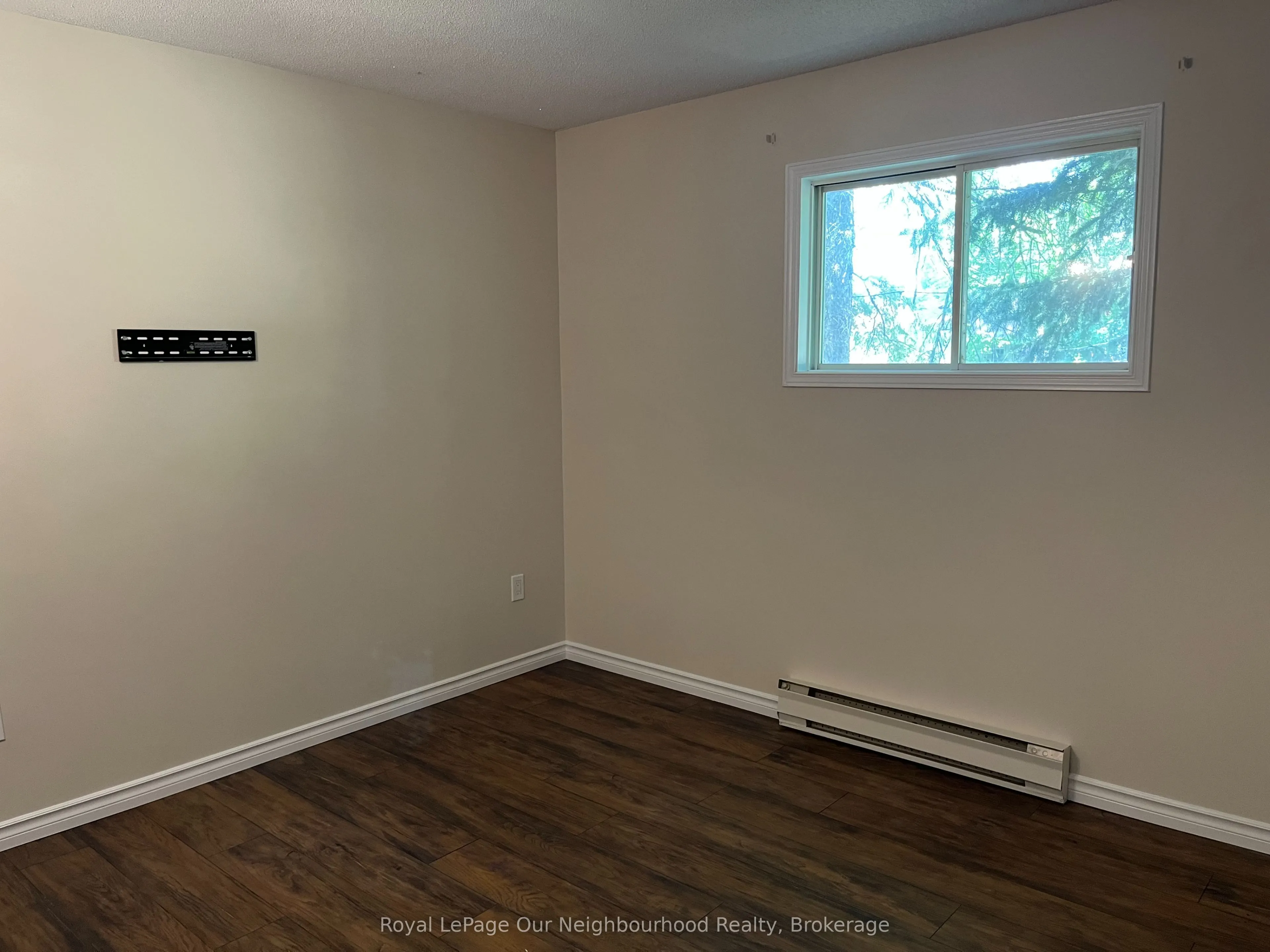 72 Lakeshore Road