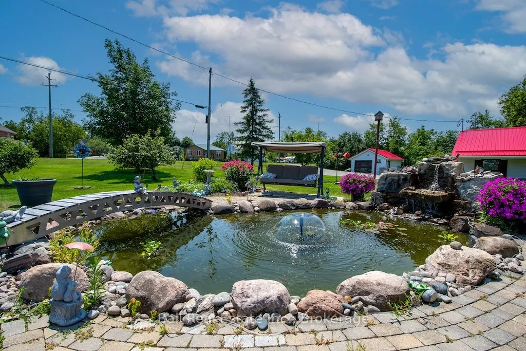 3 Cedar Drive