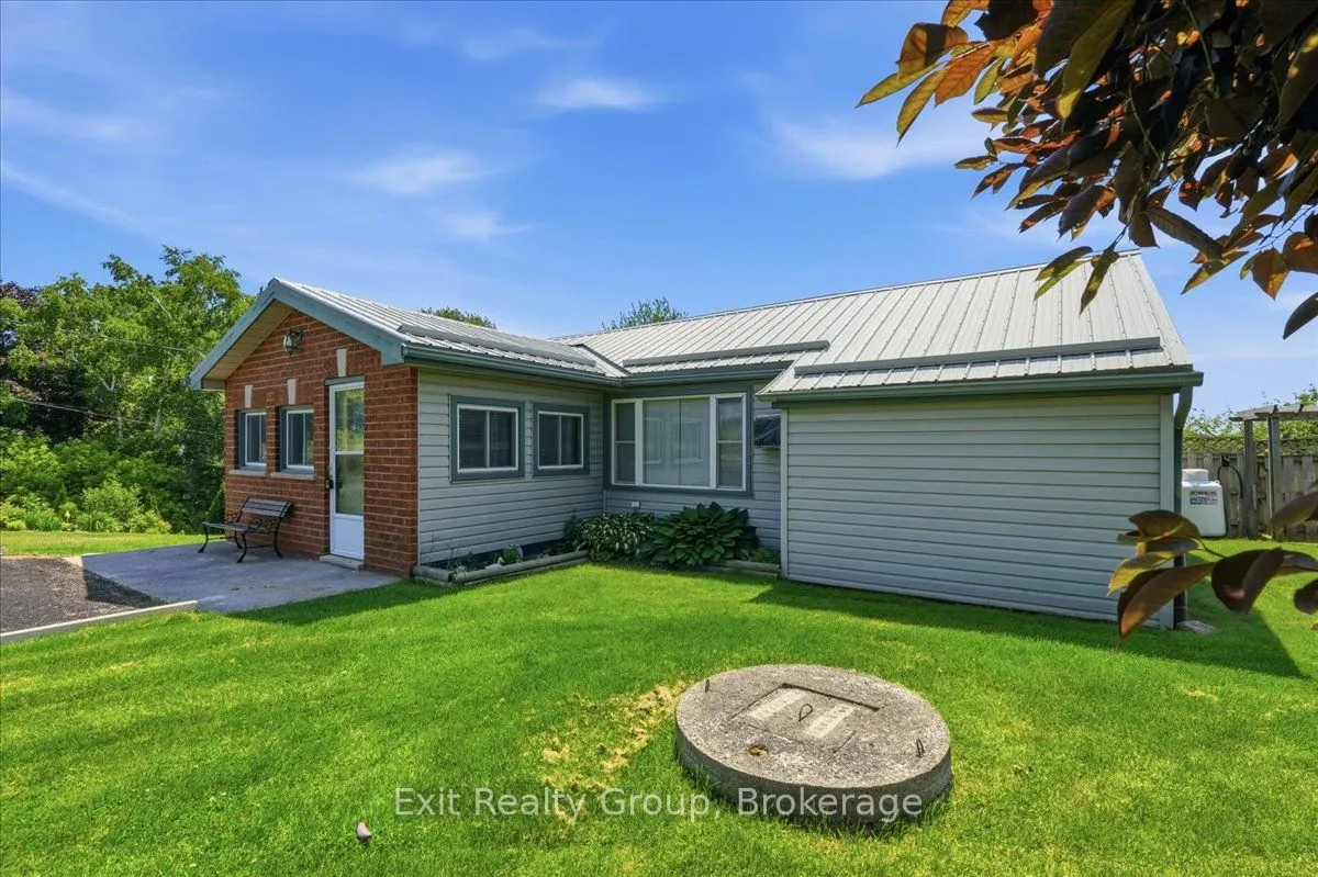 1083 Lakeside Drive