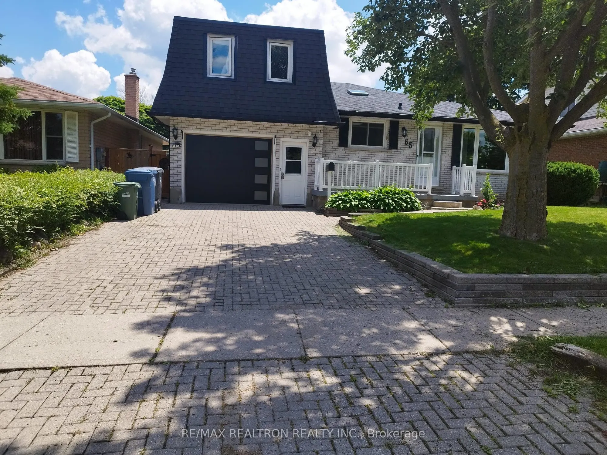 65 Mcilwraith Crescent
