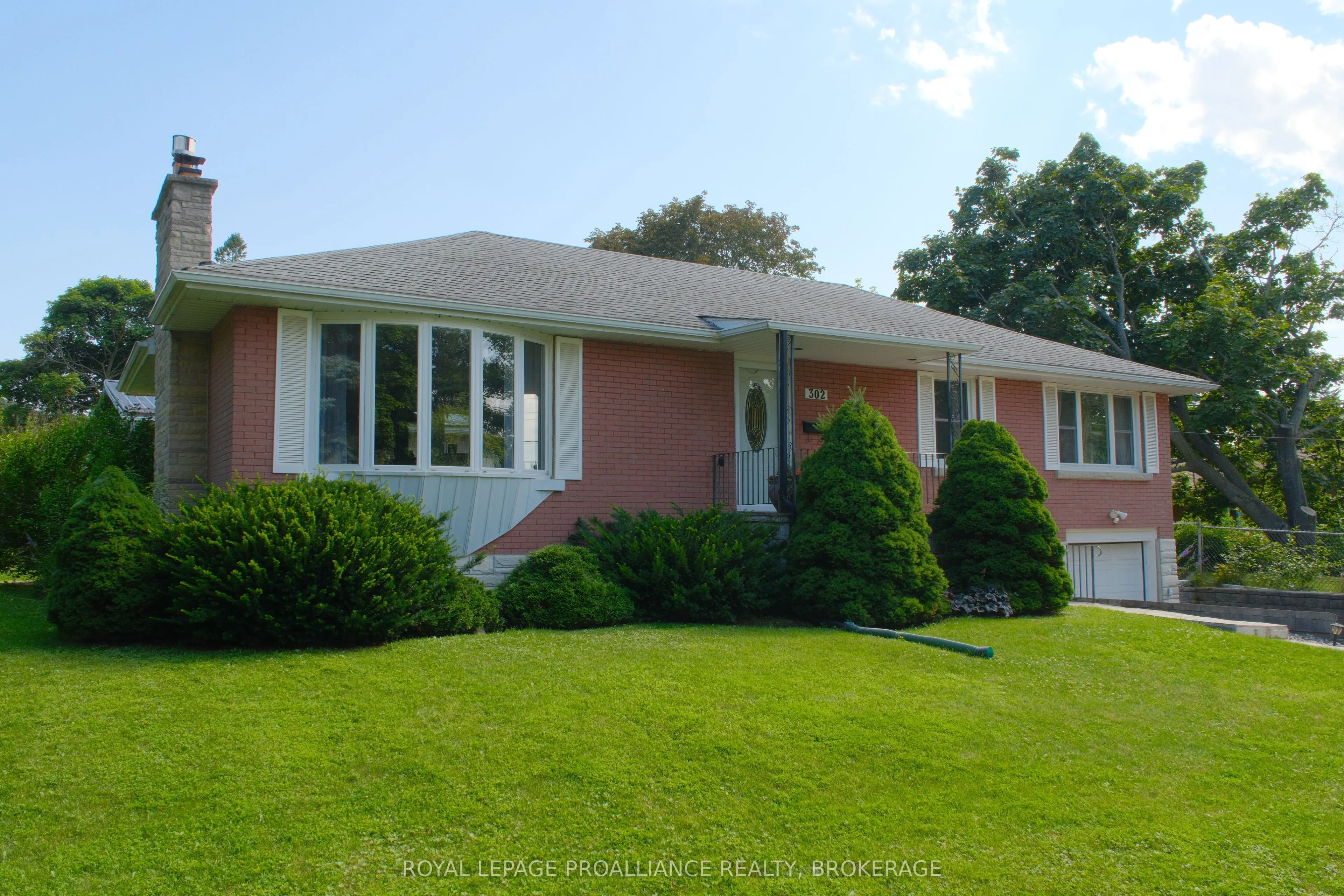 302 Arrowhead Place