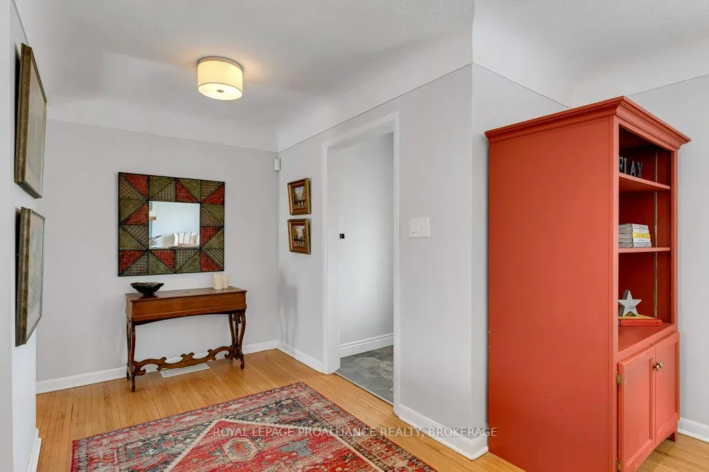 302 Arrowhead Place