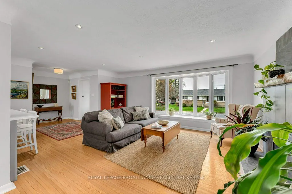 302 Arrowhead Place