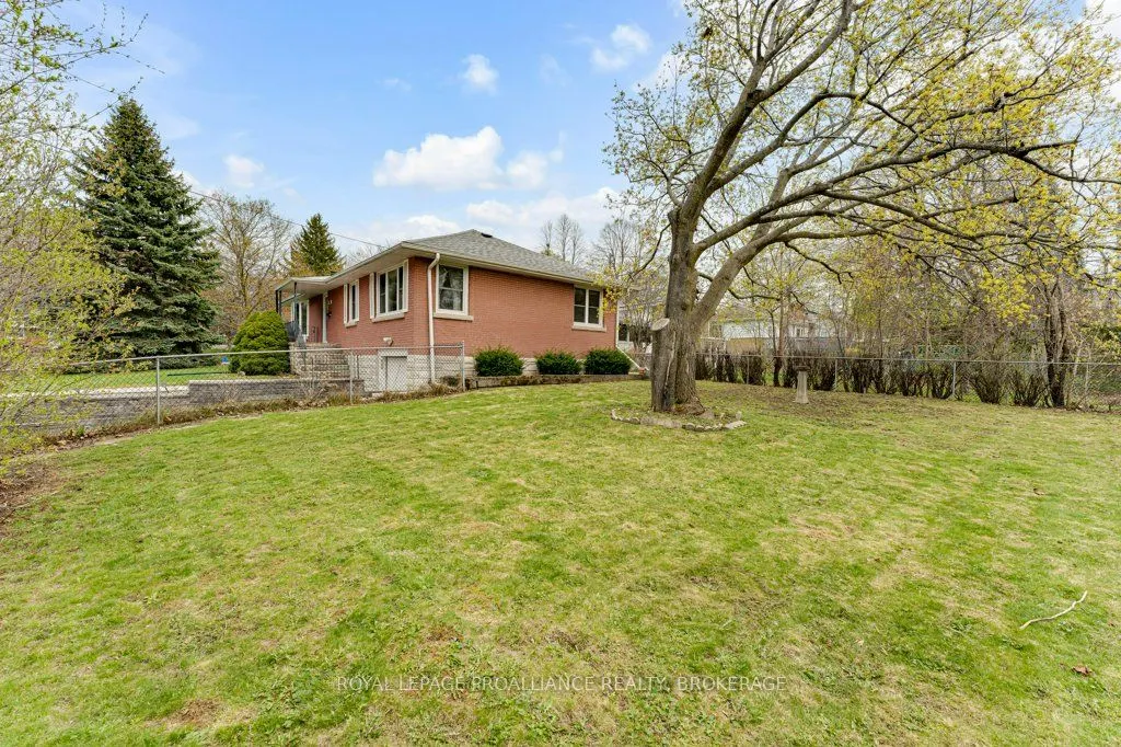 302 Arrowhead Place