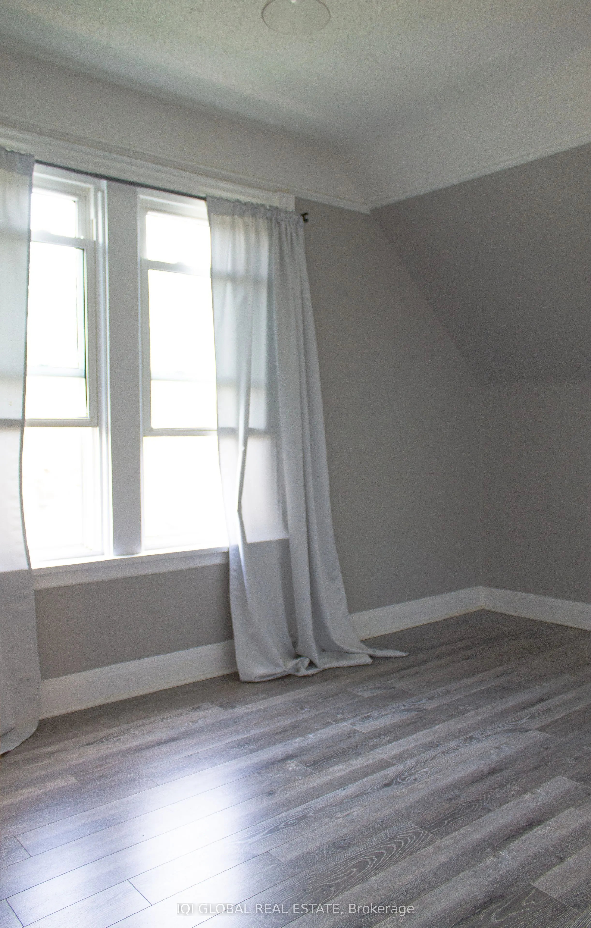 65 Holmes Avenue
