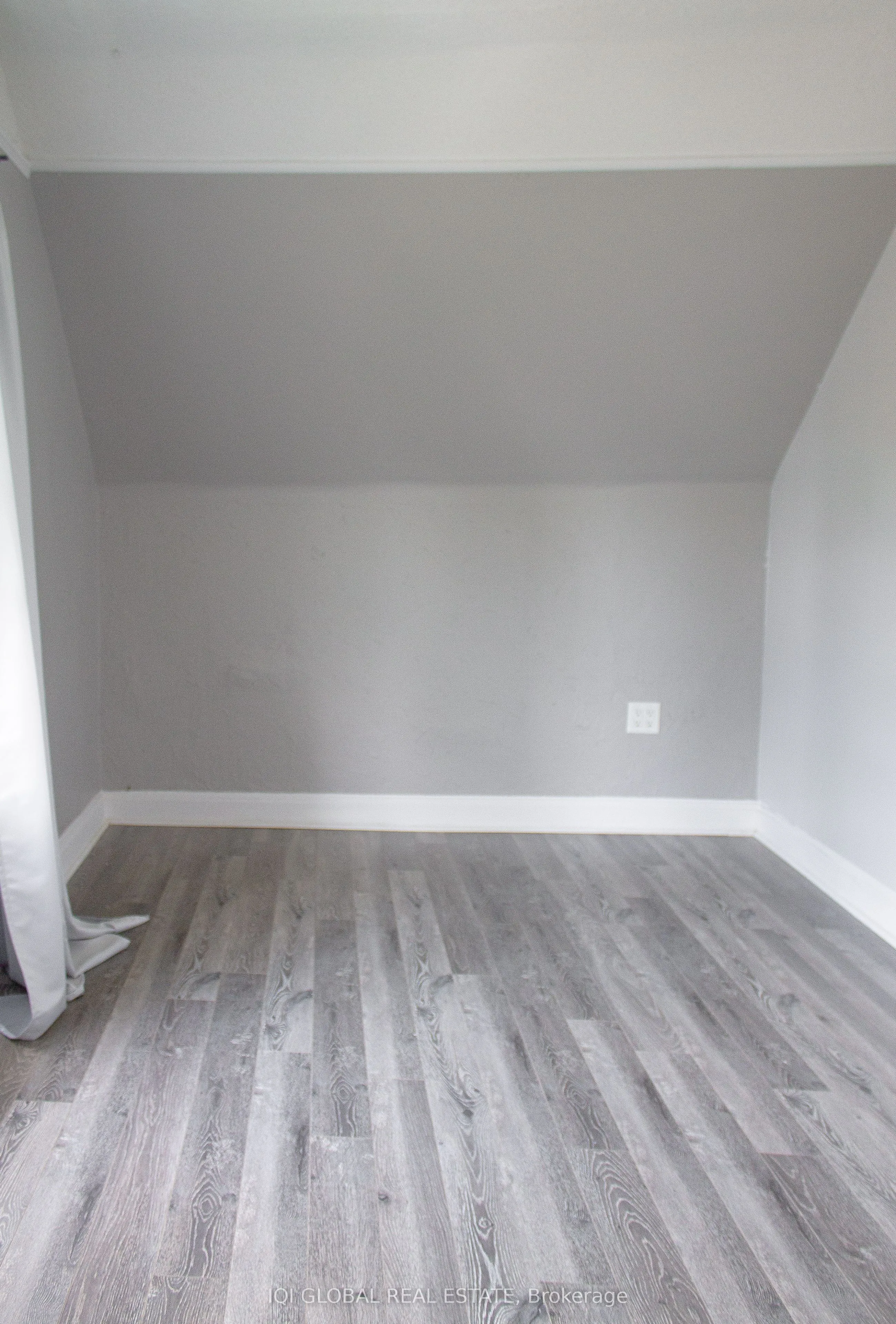 65 Holmes Avenue