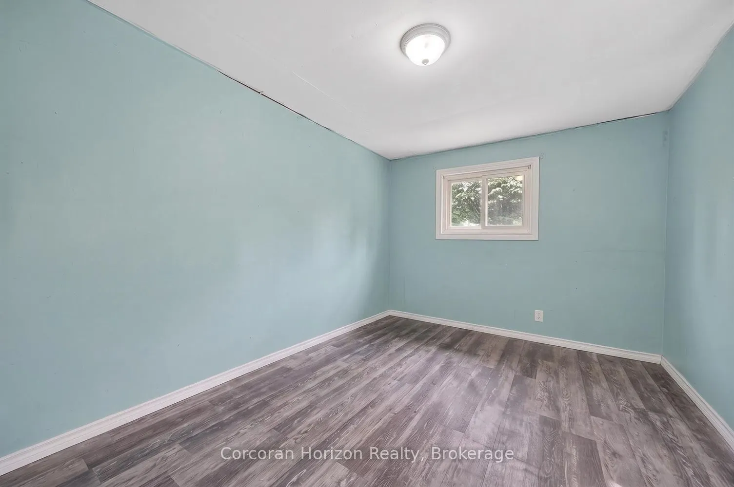 20 Parry Sound Road