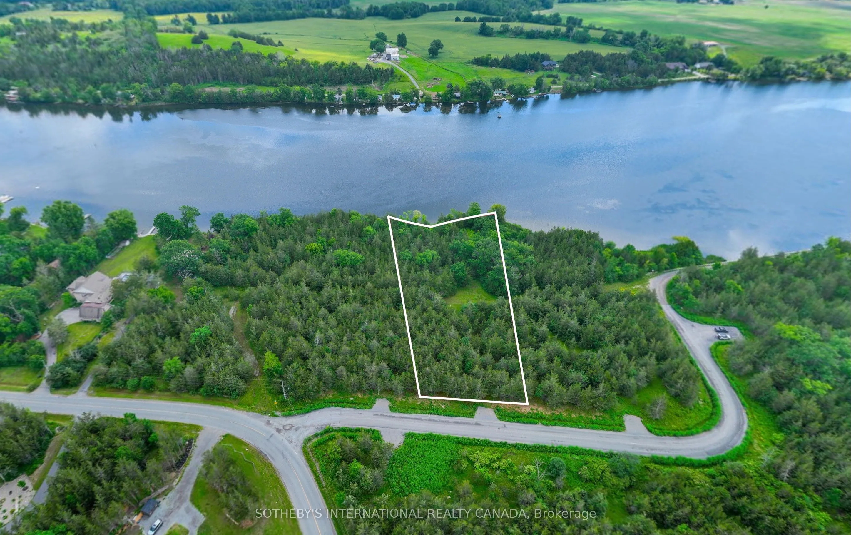 10 Lockside Drive