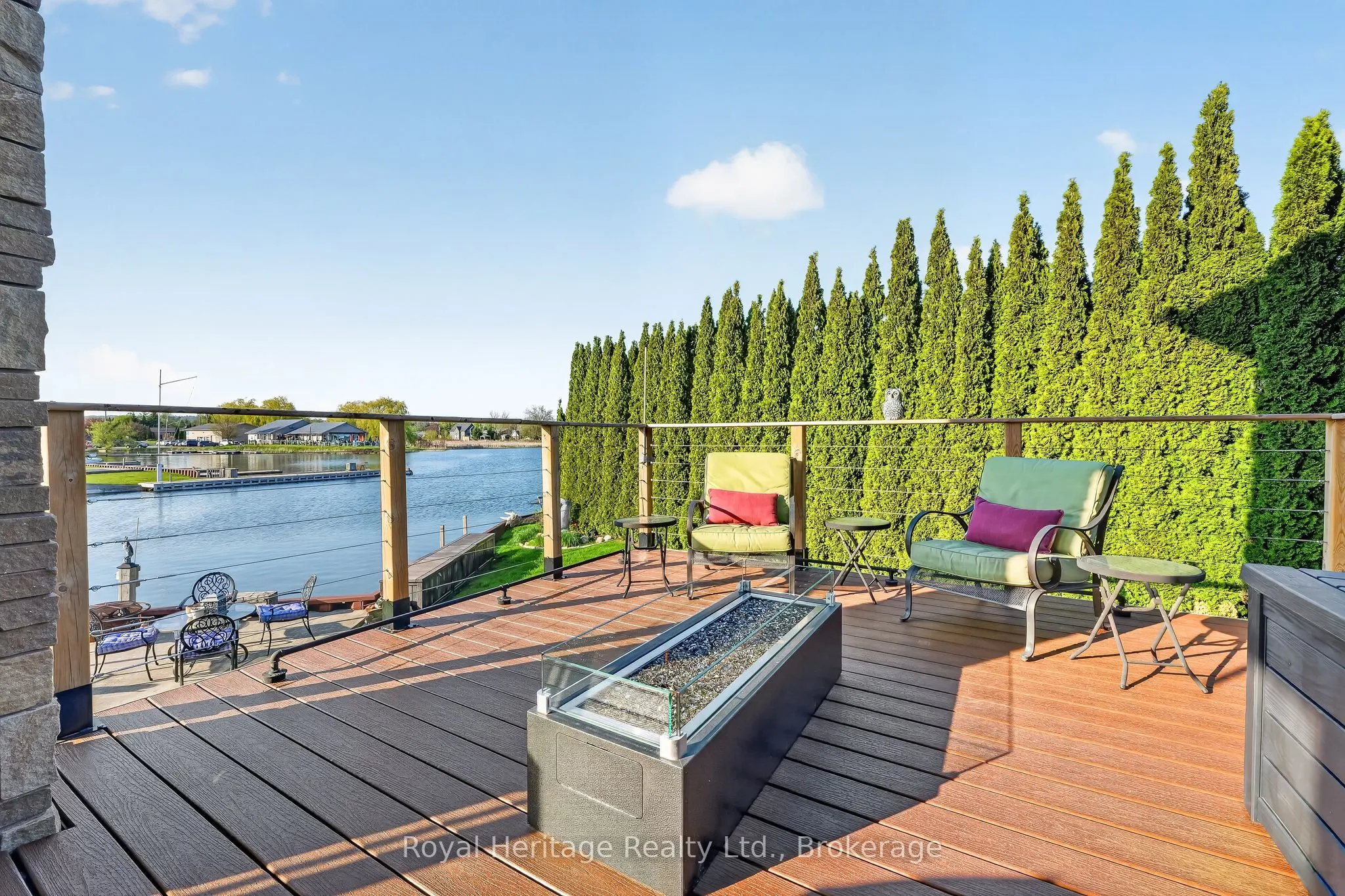 32 Edgewater Drive