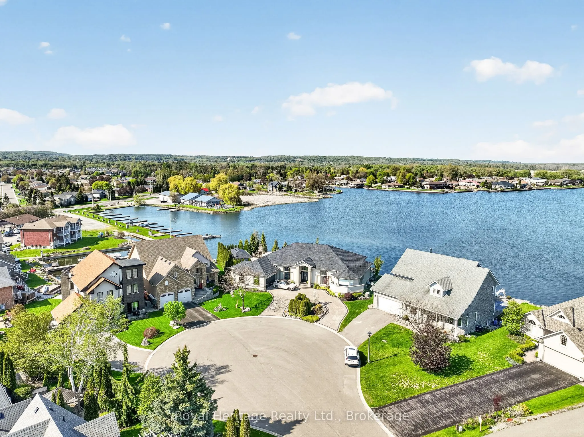 32 Edgewater Drive
