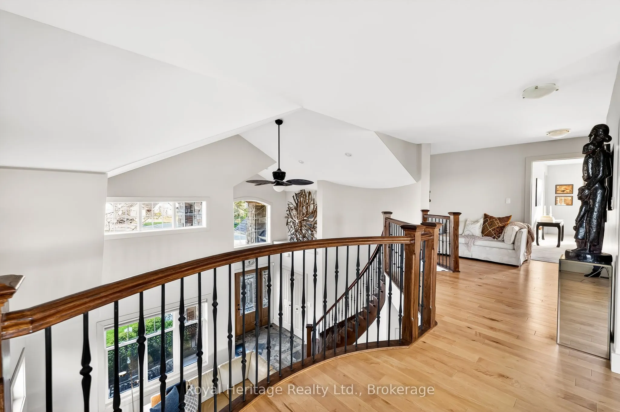 32 Edgewater Drive