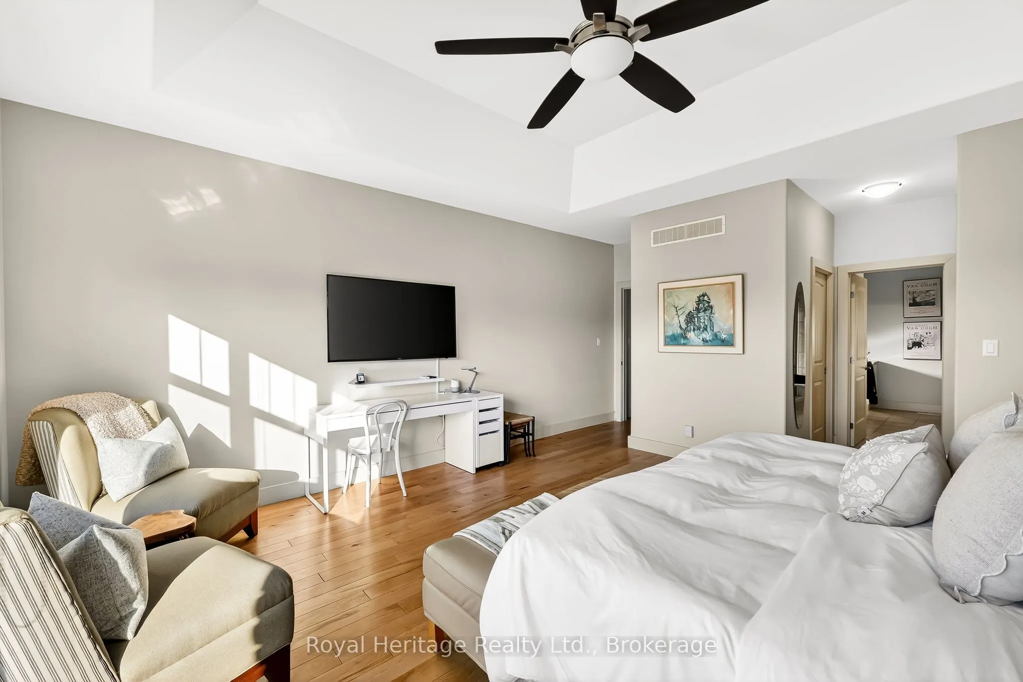 32 Edgewater Drive